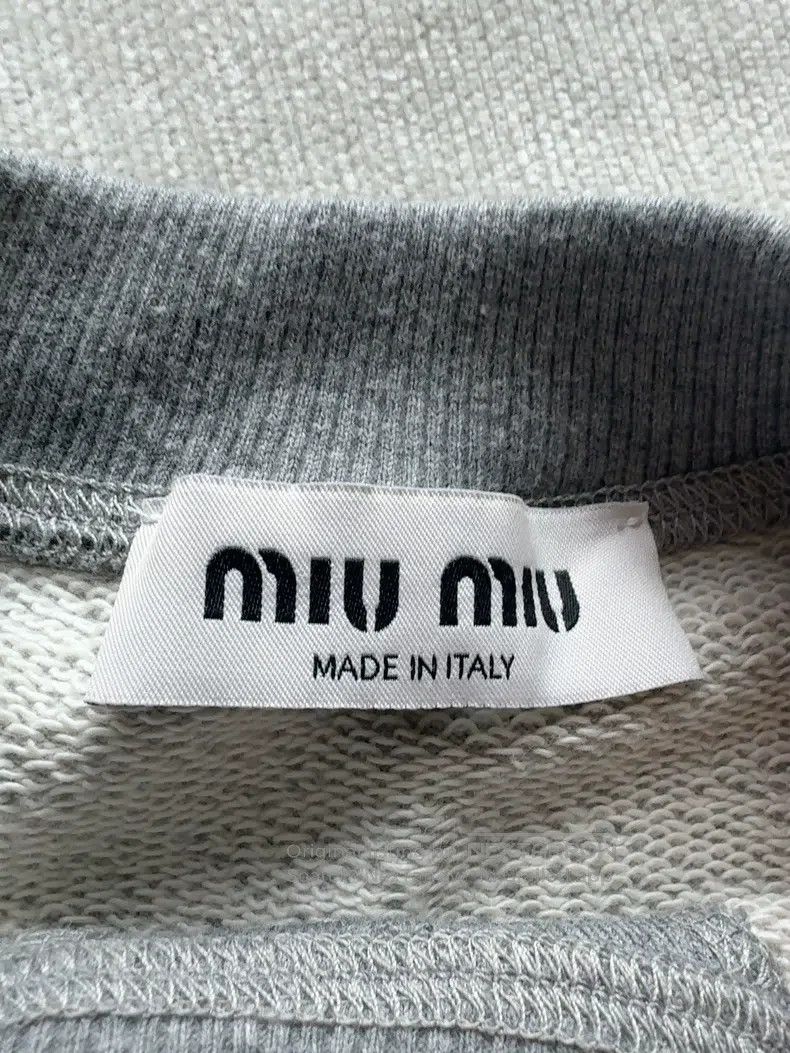 Miu Miu Miu Miu Size XS Grey blouse Size XS / US 0-2 / IT 36-38 - 2 Thumbnail
