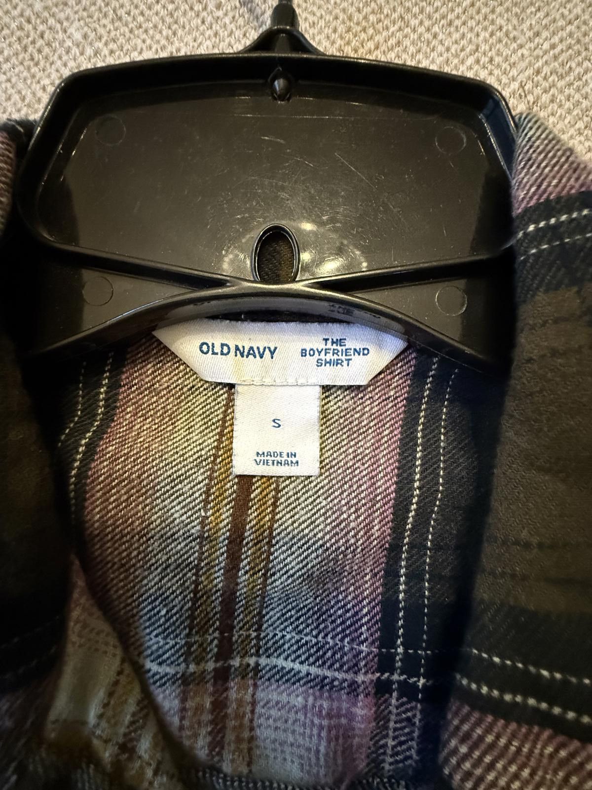 Old Navy Old Navy The Boyfriend Shirt Plaid Button-Up Shirt Size S Size S / US 4 / IT 40 - 2 Thumbnail