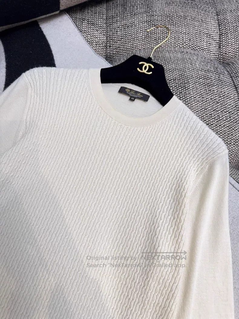 Loro Piana Loro Piana Beige White Baby Cashmere Crochet Turtleneck Un Size XS / US 0-2 / IT 36-38 - 5 Thumbnail