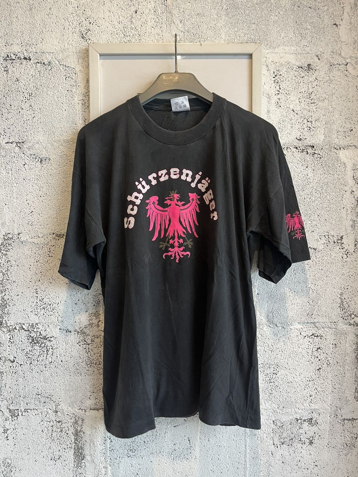 Band Tees Vintage SCHURZENJAGER Hey Mann! Tour Tshirt Size US XXL / EU 58 / 5 - 2 Thumbnail