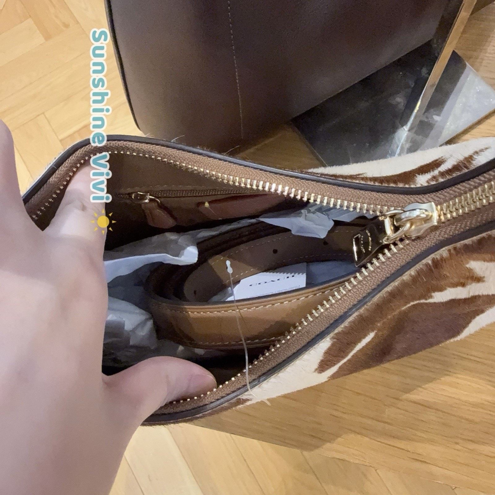 Coach NWT COACH Emily Shoulder Bag In Haircalf Cow CDX23 Gold/Cow Size ONE SIZE - 8 Thumbnail