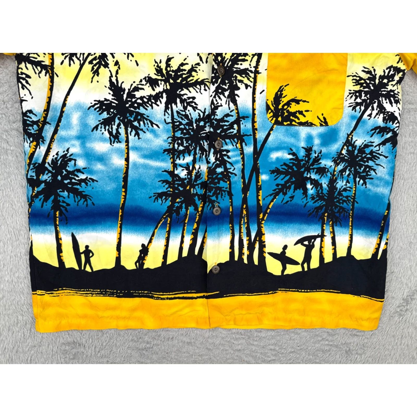 Vintage Curfew Shirt Mens Hawaiian Short Sleeve Button-Up Yellow 100% Polyester Floral 44 in Chest Adult Medium Size US M / EU 48-50 / 2 - 5 Thumbnail