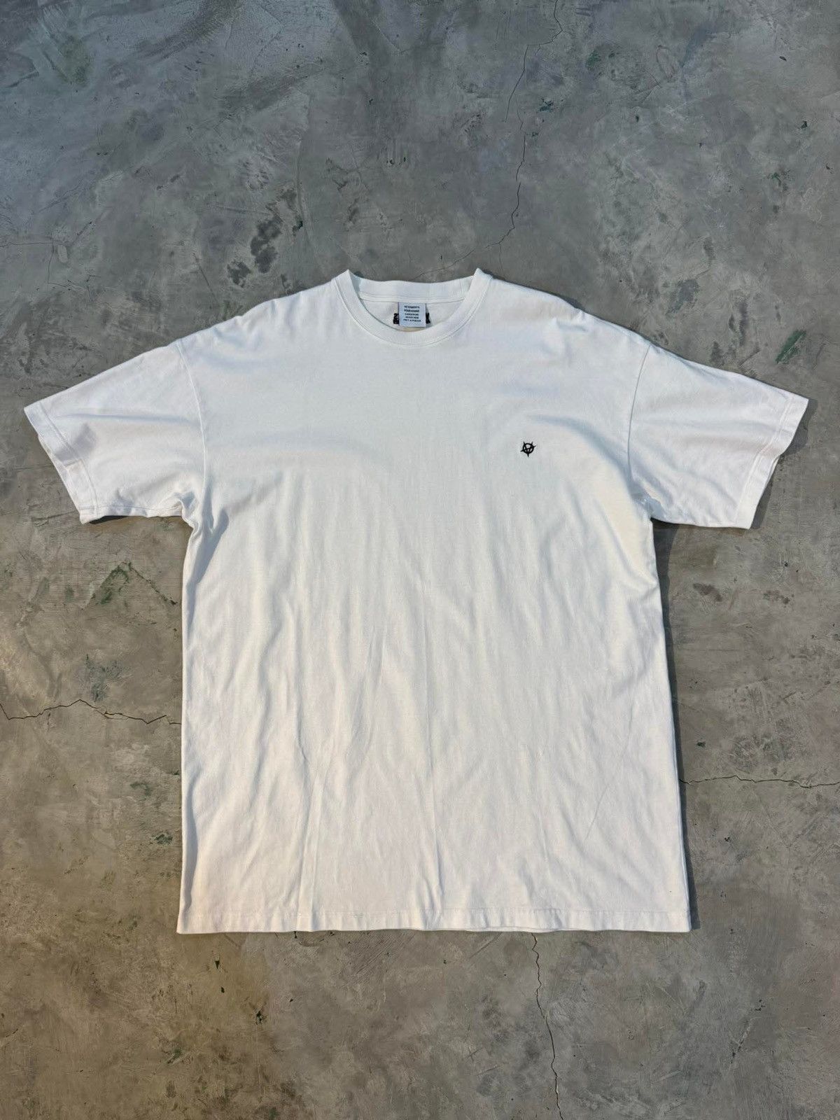 Vetements Vetements “Anarchy” Oversized tee Size US S / EU 44-46 / 1 - 1 Thumbnail