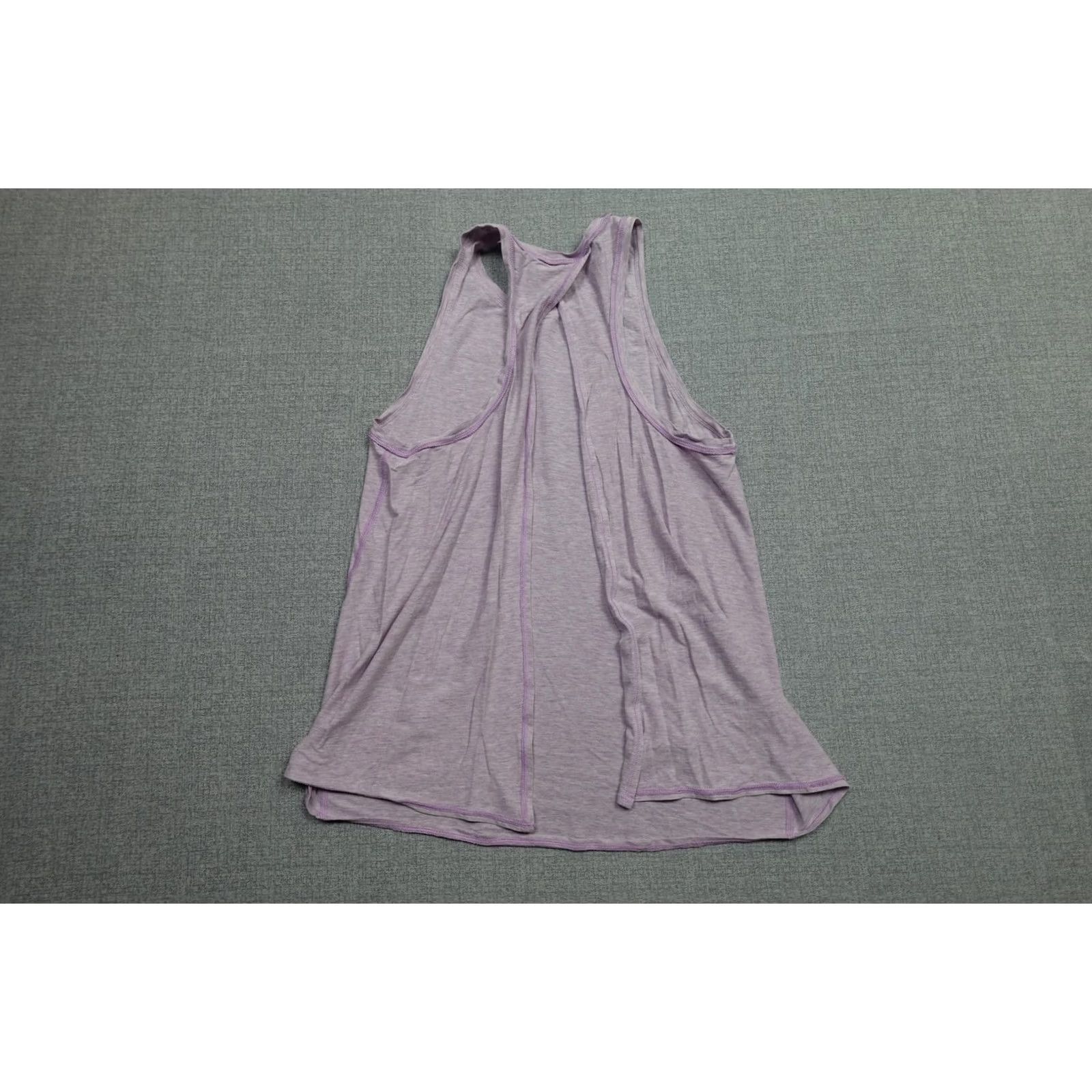 Lululemon Lululemon Tank Top Womens M Purple Racerback Lightweight Yoga Top Running Size M / US 6-8 / IT 42-44 - 3 Thumbnail
