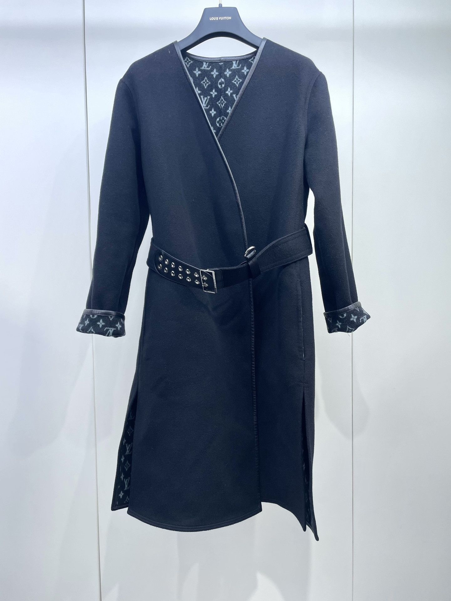 Louis Vuitton LV Monogram Coat Size XS / US 0-2 / IT 36-38 - 1 Thumbnail