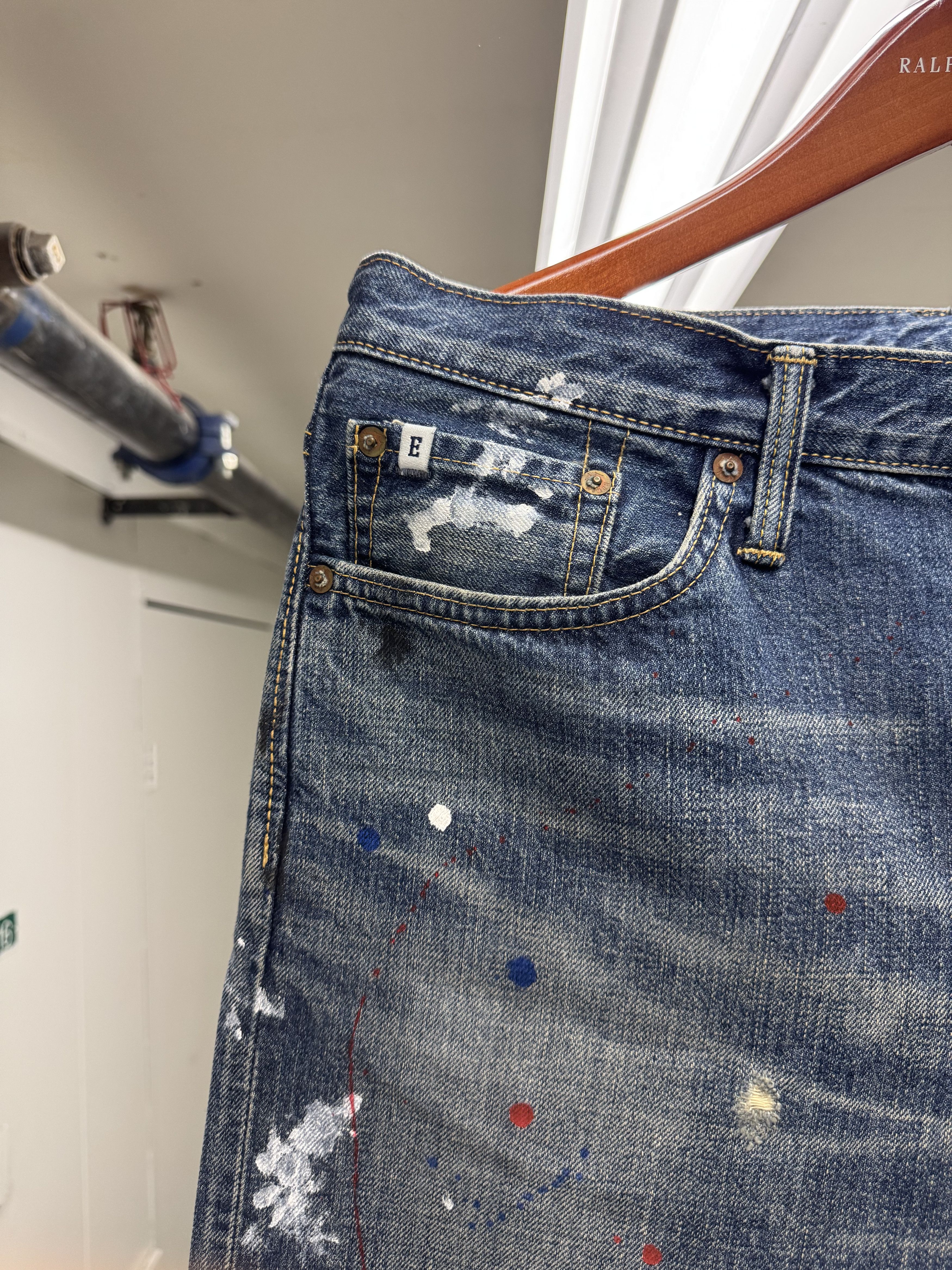 Edwin Edwin Denim Paint Splatter Distressed Jeans Made in Japan Size US 30 / EU 46 - 5 Thumbnail