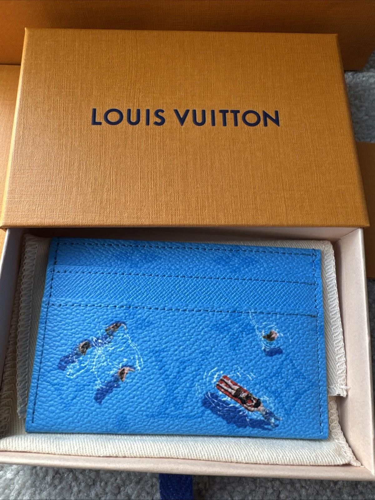 Louis Vuitton Louis Vuitton Double Card Holder Wallet M14862 Swim Scene Size ONE SIZE - 1 Thumbnail