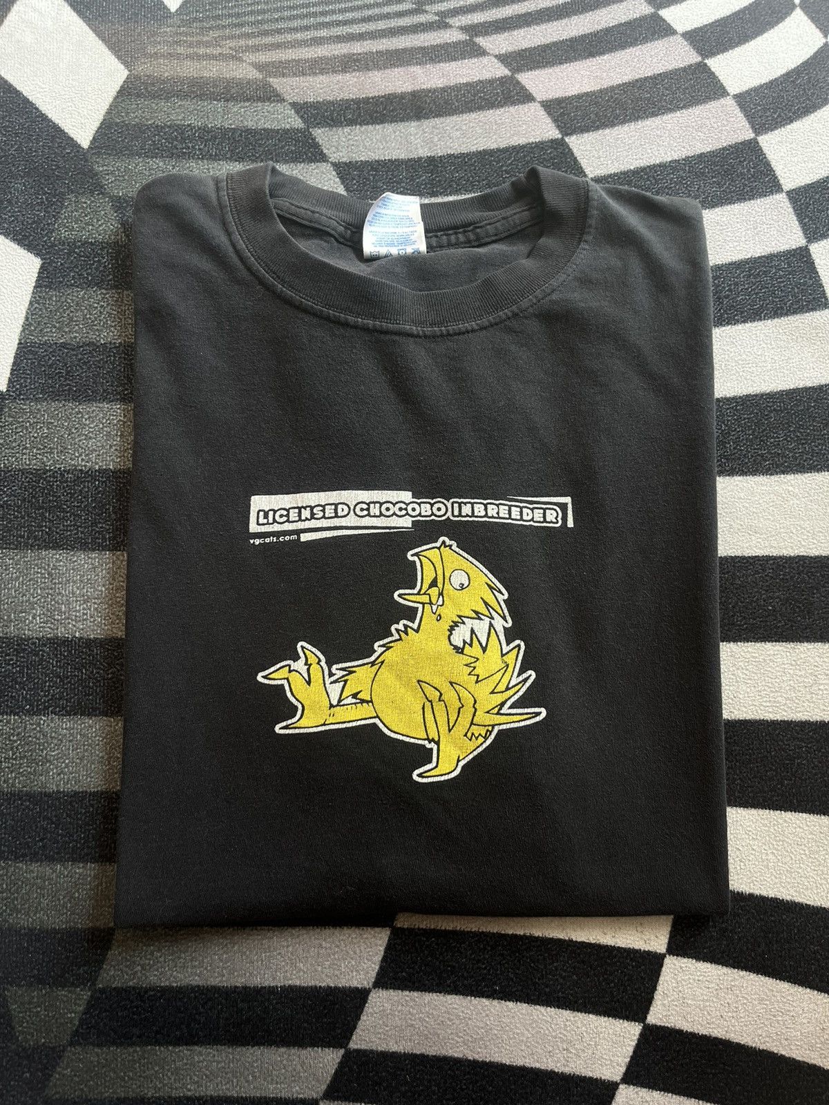 Anime Vintage CHOCOBO INBREEDER Final Fantasy 00’s Tshirt Size US L / EU 52-54 / 3 - 1 Thumbnail