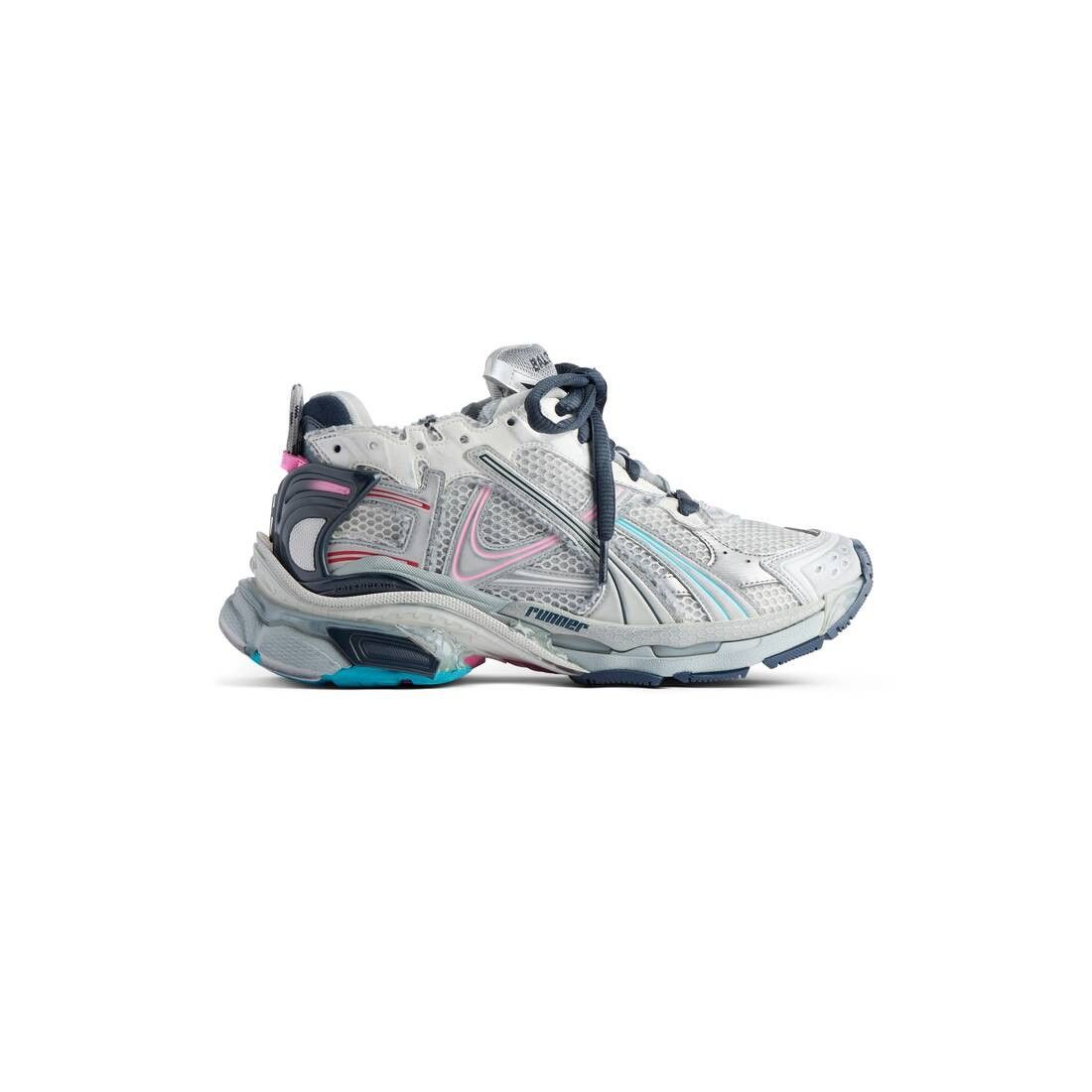 Runner Sneaker in Light Beige/grey/pink/blue