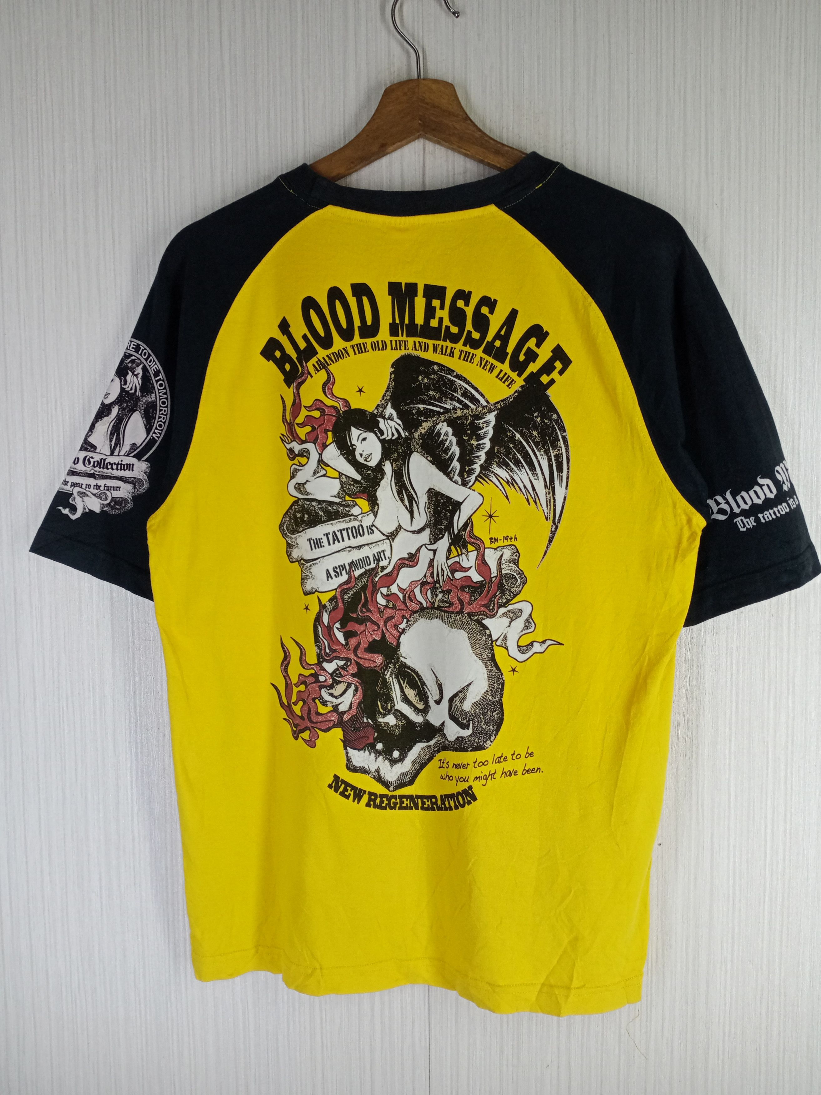 Rare Blood Message New Generation Sexiest Girl Art Tee