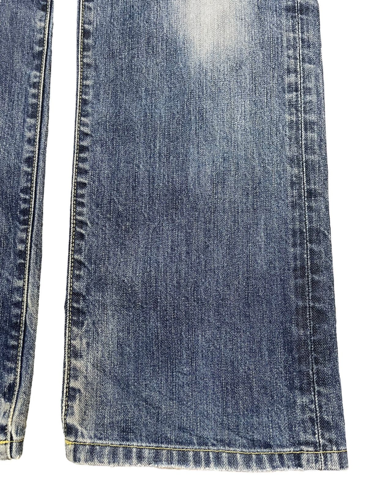 Uniqlo Vintage Y2K Japanese Uniqlo Blue Faded Wash Straight Loose Size US 34 / EU 50 - 8 Thumbnail