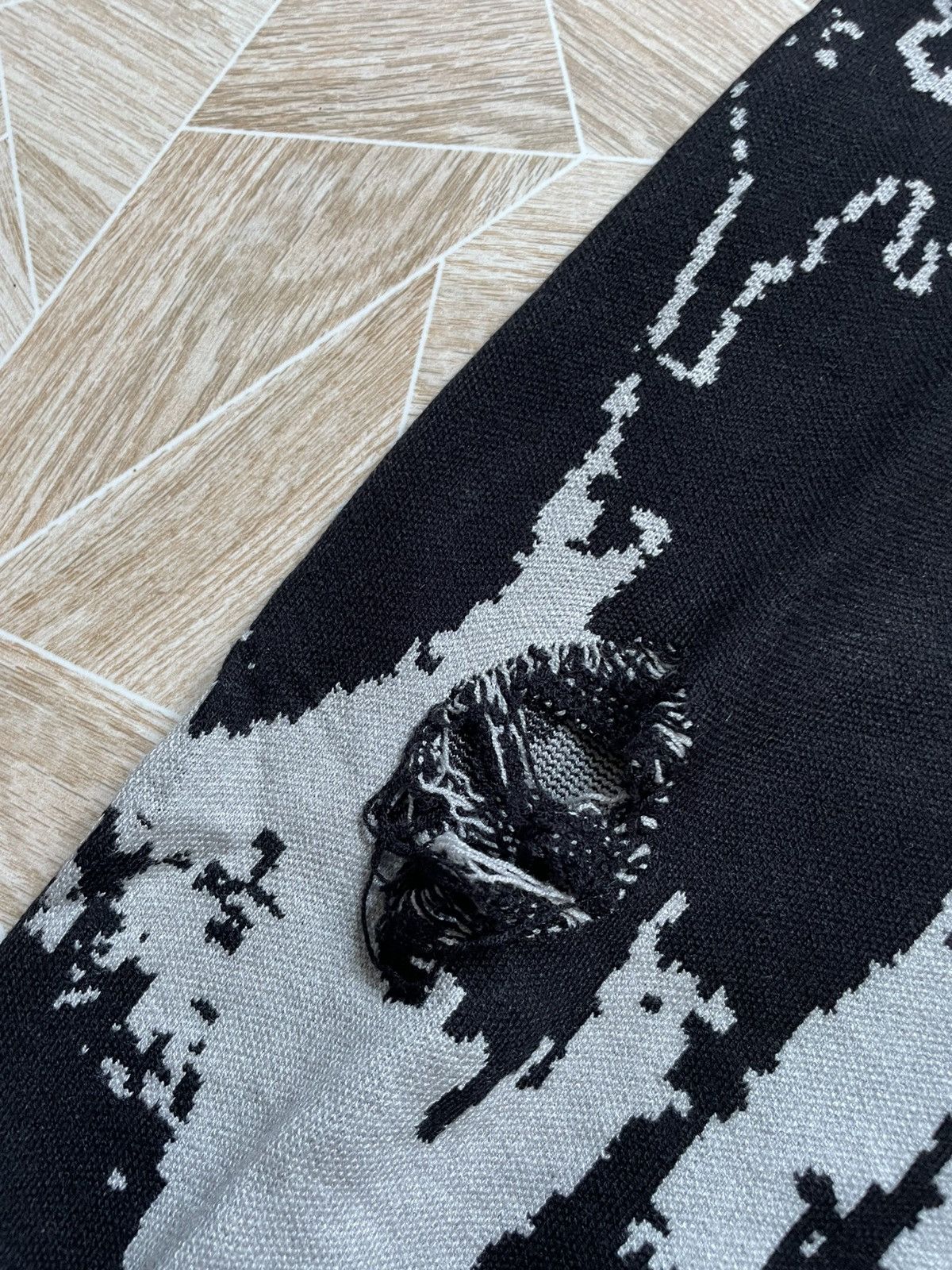 Other Y2K Grunge Distressed Knitted Sweater Glitch Art Gothic L Size US L / EU 52-54 / 3 - 9 Thumbnail