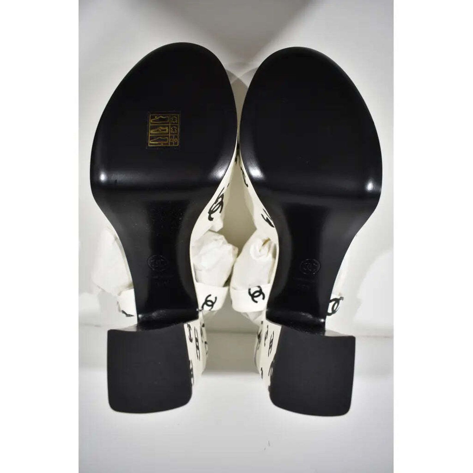 Chanel Chanel 22S White Black Lambskin CC Logo Platform Strap Size US 9.5 / IT 39.5 - 12 Thumbnail