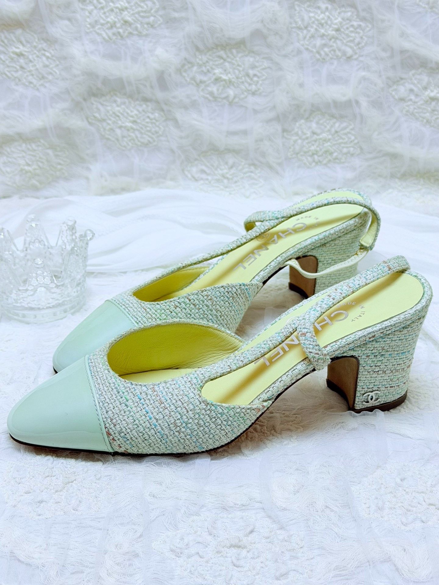 Chanel Chanel Green Sandals it_34-5 Women Size US 4.5 / IT 34.5 - 1 Thumbnail