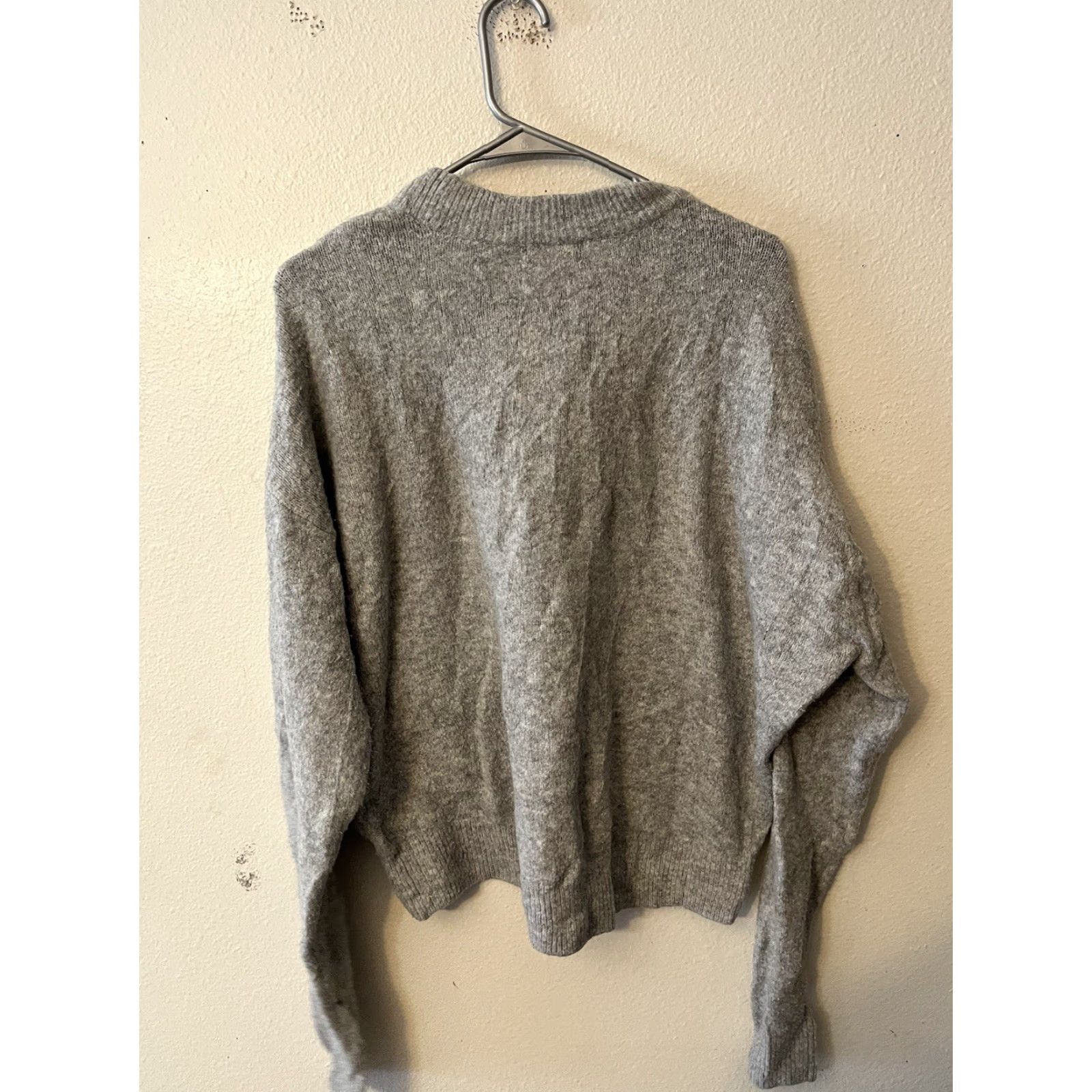 H&M H&M Womens Pullover Sweater Gray Long Sleeve Crew Neck M Acrylic Blend Solid Size M / US 6-8 / IT 42-44 - 2 Thumbnail