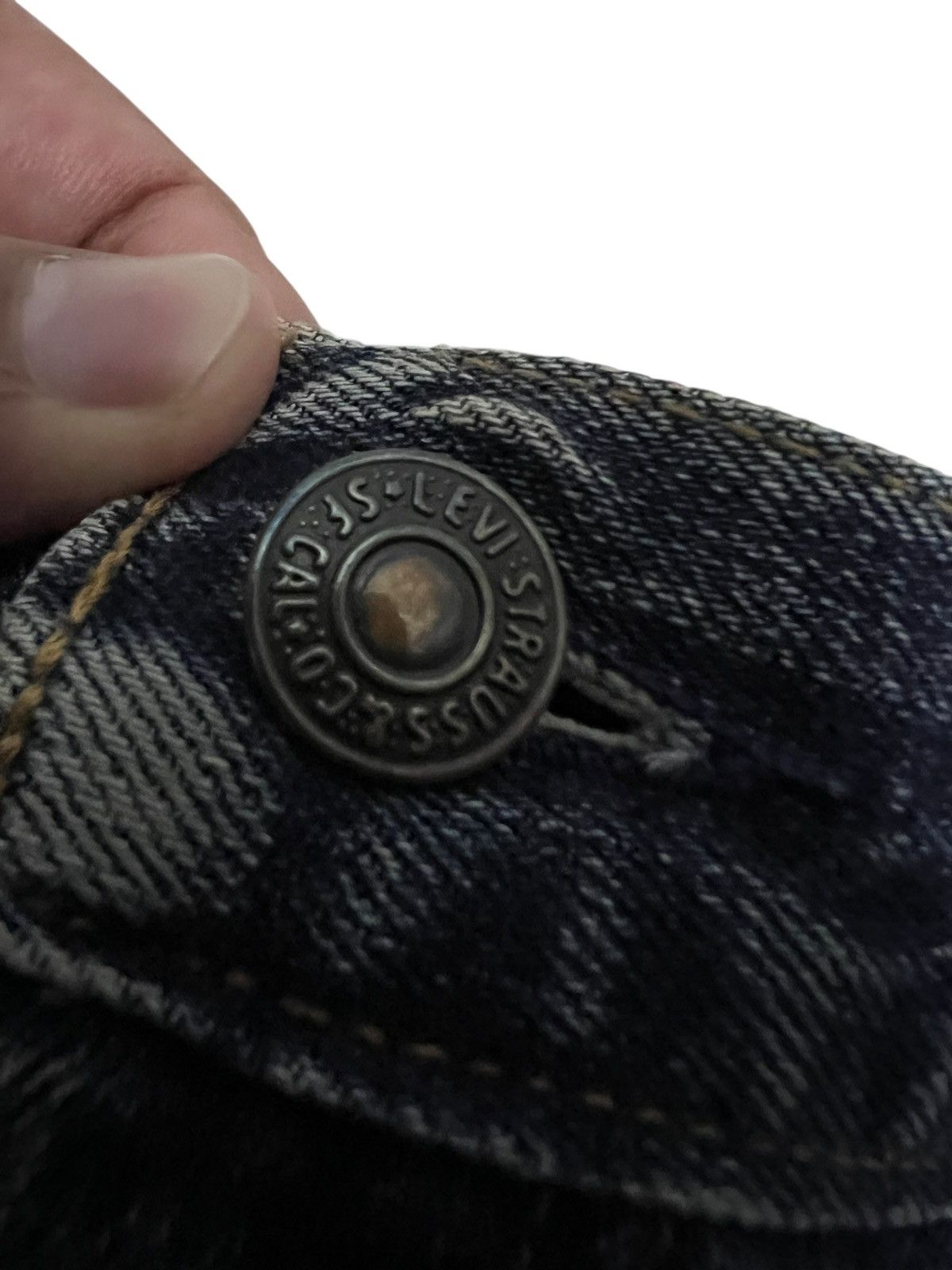 Levi's Vintage Levi’s 505-03 Faded Distress Jean Size US 34 / EU 50 - 11 Thumbnail