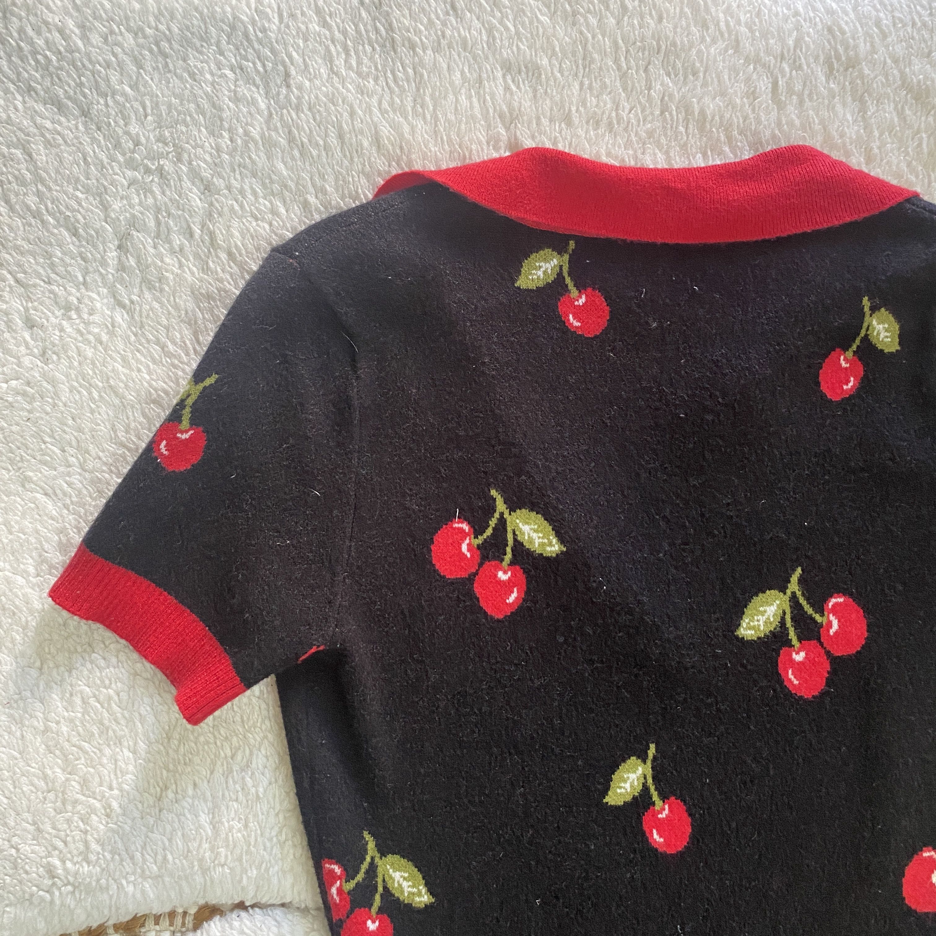 Forever 21 Forever 21 Cherry Split-Neck Sweater Dress – Size Small Size S / US 4 / IT 40 - 2 Thumbnail