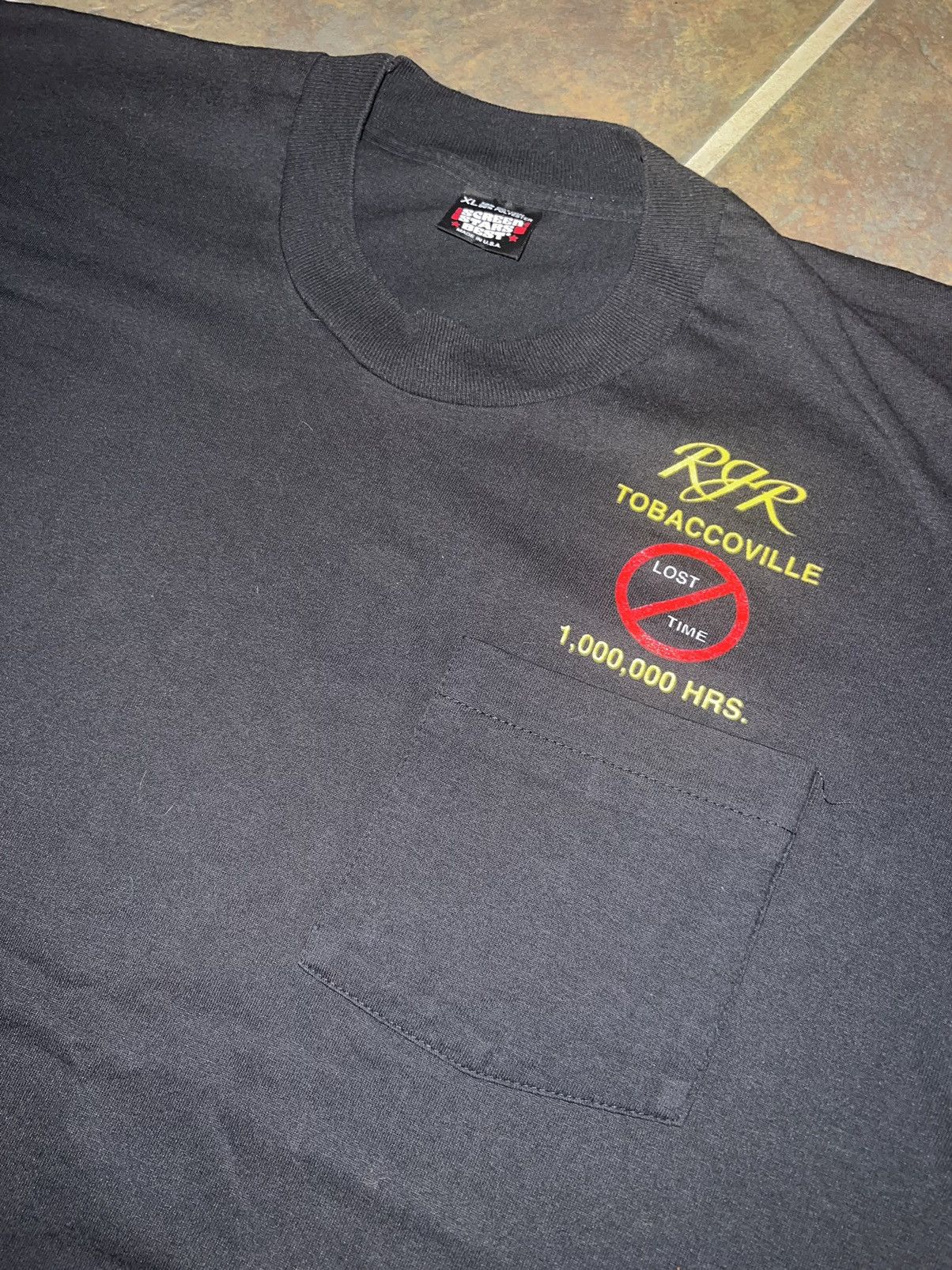 Vintage Vintage Tobaccoville RJR T-shirt Size US XL / EU 56 / 4 - 3 Thumbnail