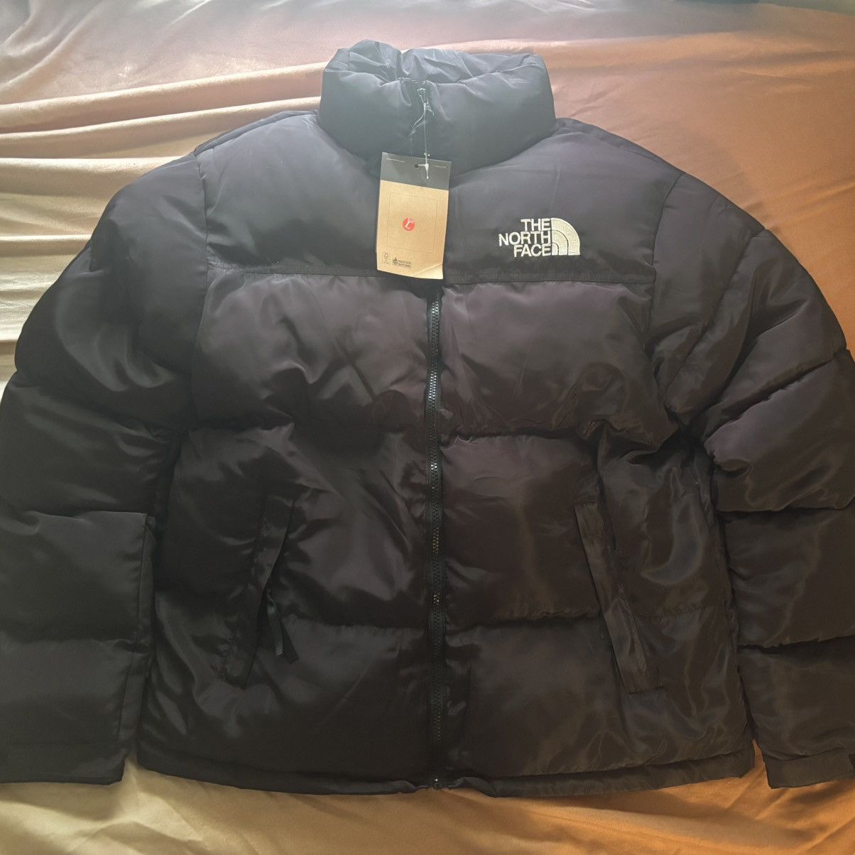 The North Face Men's 1996 Retro Nuptse - Size LARGE