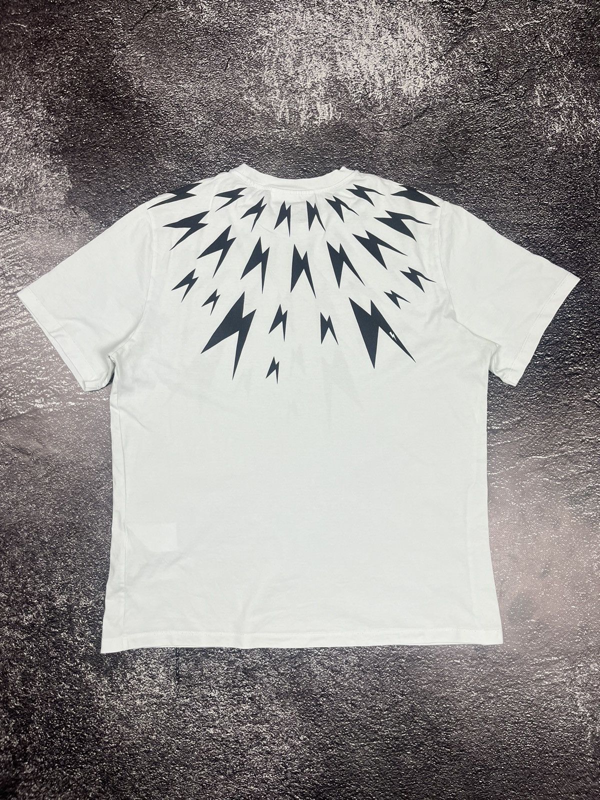 Neil Barrett Vintage Neil Barrett Thunderbolt Oversized Fit y2k t-shirt Size US M / EU 48-50 / 2 - 2 Thumbnail