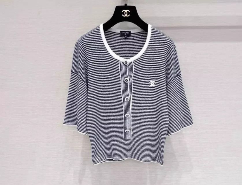 Chanel Chanel Women's 36 Top Size XS / US 0-2 / IT 36-38 - 1 Thumbnail