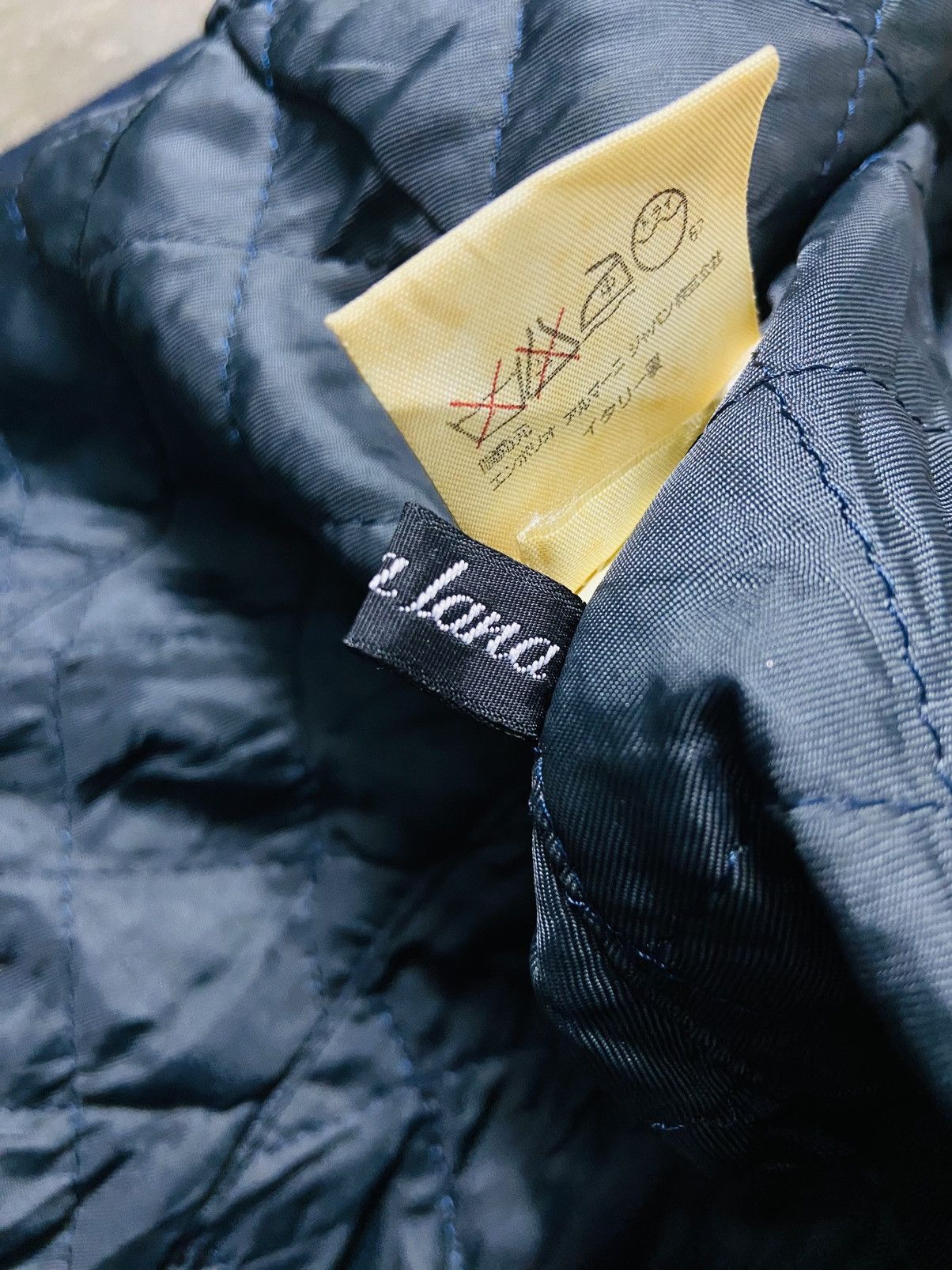 Emporio Armani Vintage 90s Emporio Armani Wool Cropped Jacket Size M / US 6-8 / IT 42-44 - 15 Thumbnail