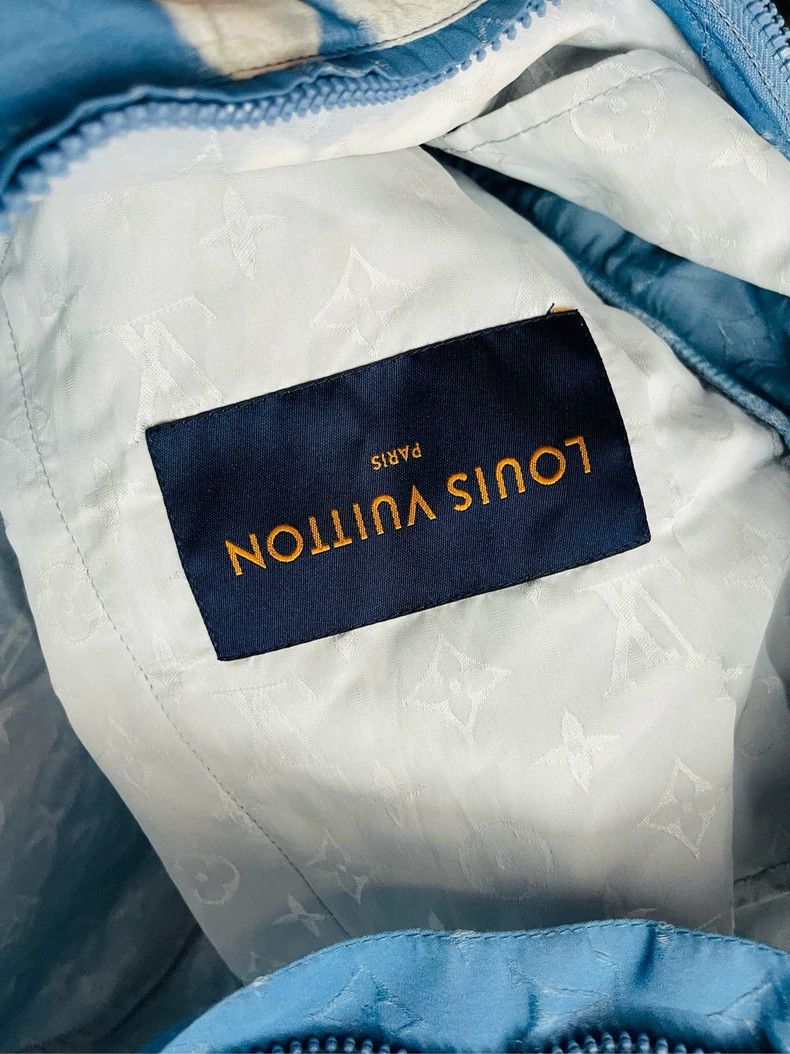 Louis Vuitton Louis Vuitton Blue White Cloud Surge jacket 2505-Nextarrow Size L / US 10 / IT 46 - 3 Thumbnail