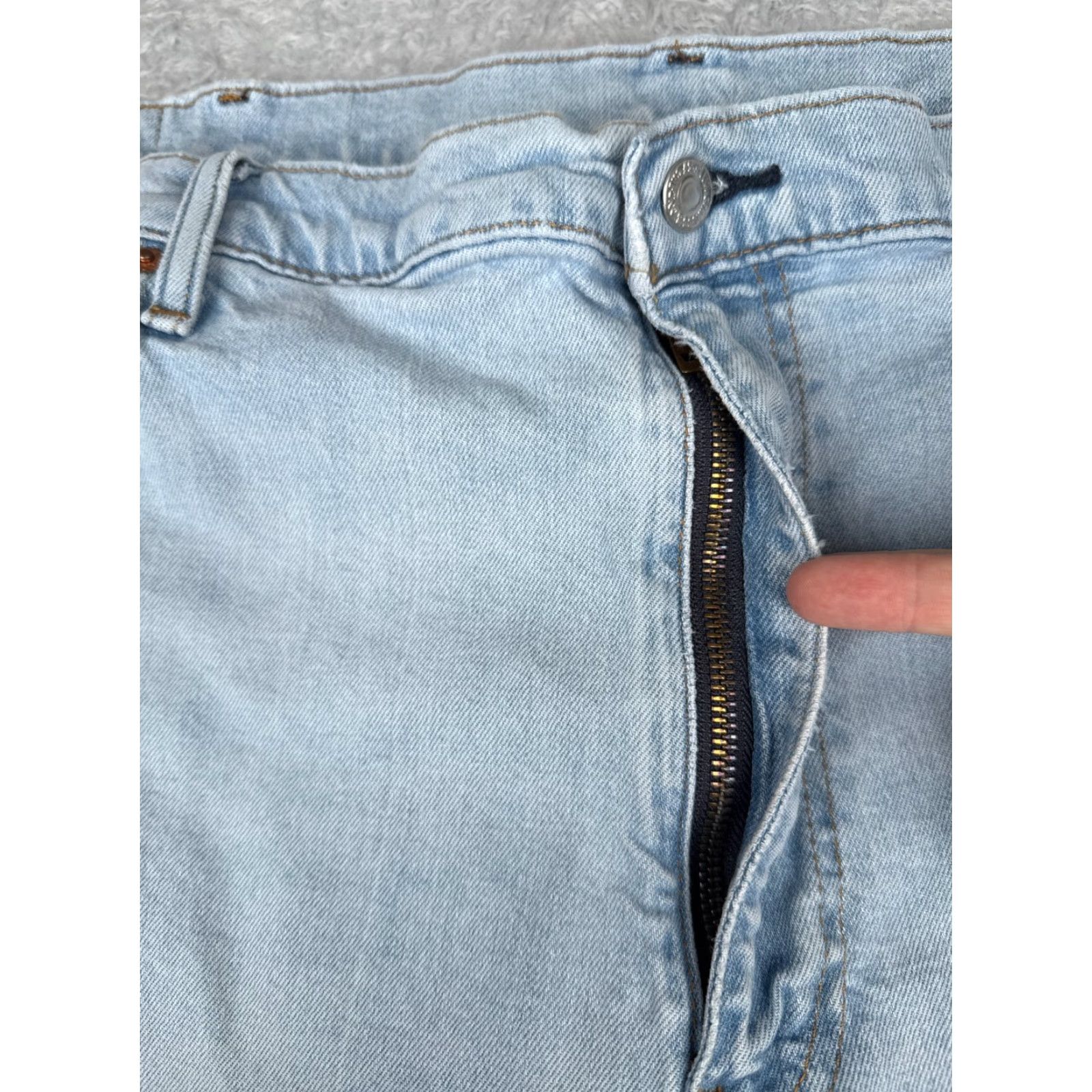 Levi's Levi's Jeans 42 Blue Denim 501? (Note: 500 Series) 42x29 Regular Fit Jeans - Levi's 500 Series Denim Blue Cotton 5-Pocket Button Zip Mens Size US 42 / EU 58 - 5 Thumbnail