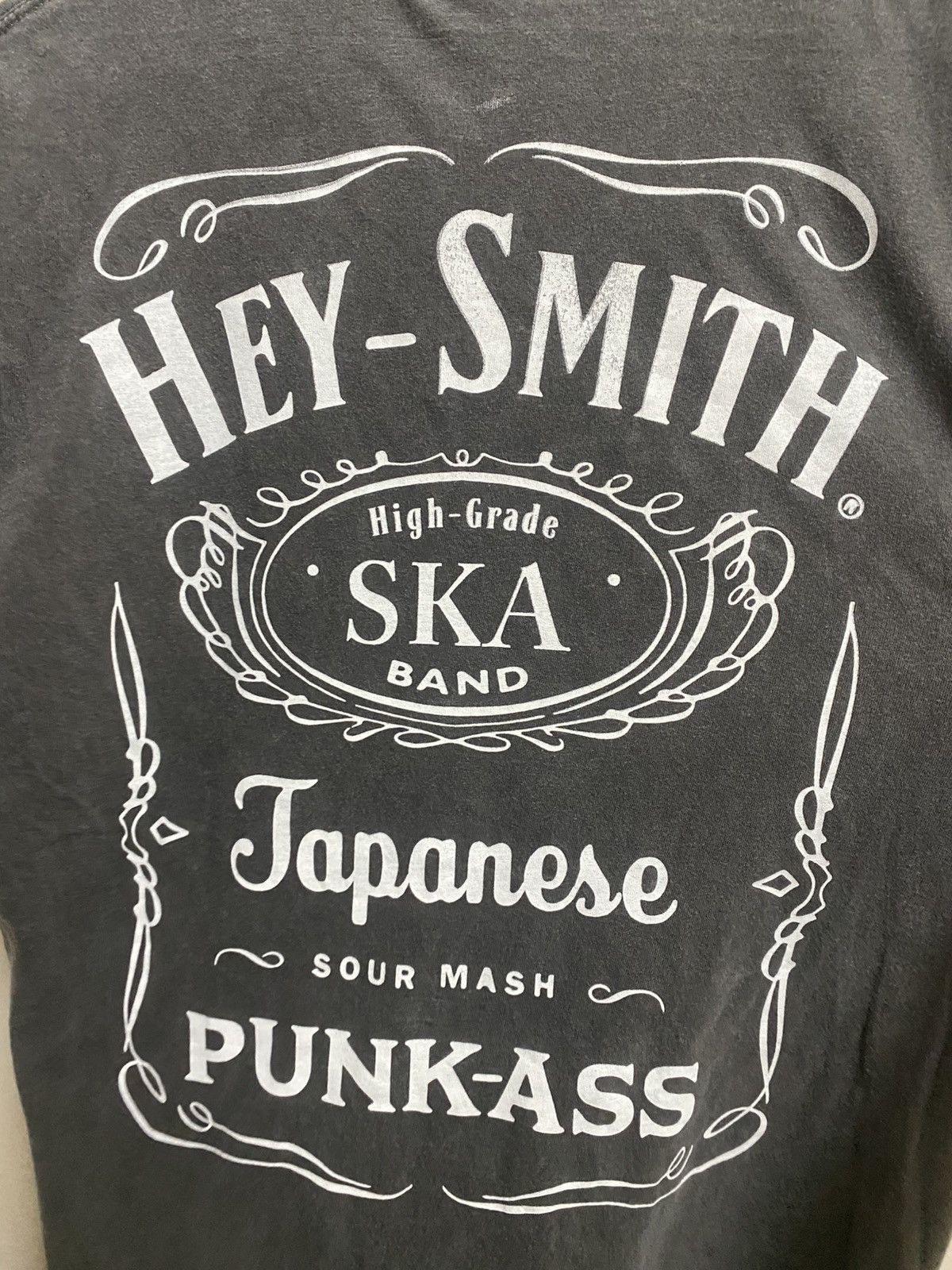 Band Tees Hey Smith Crewneck Tee Size US M / EU 48-50 / 2 - 4 Thumbnail
