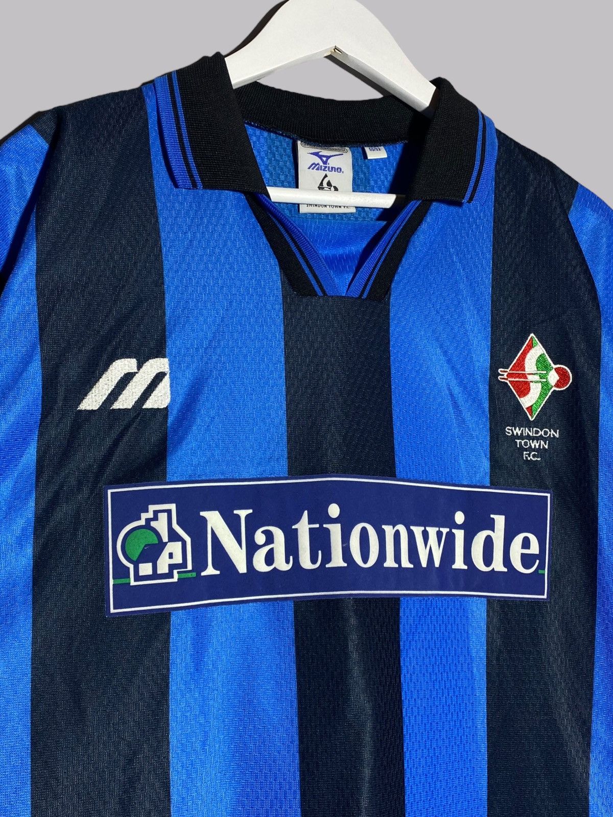 Vintage Vintage Mizuno Swindon Town 1997-99 Away Football Shirt Rare Size US XXL / EU 58 / 5 - 3 Thumbnail