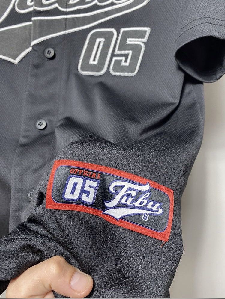 Fubu Rare Vintage Fubu #05 Baseball Jersey T-shirt Size US S / EU 44-46 / 1 - 6 Thumbnail