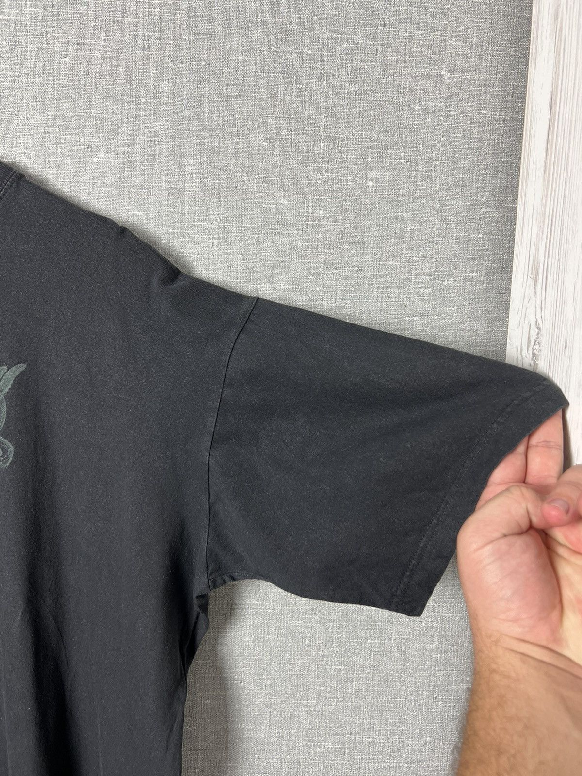 Band Tees Vintage 90s Deftones Band T-Shirt Rock Tee Graphic Print Size US XL / EU 56 / 4 - 5 Thumbnail
