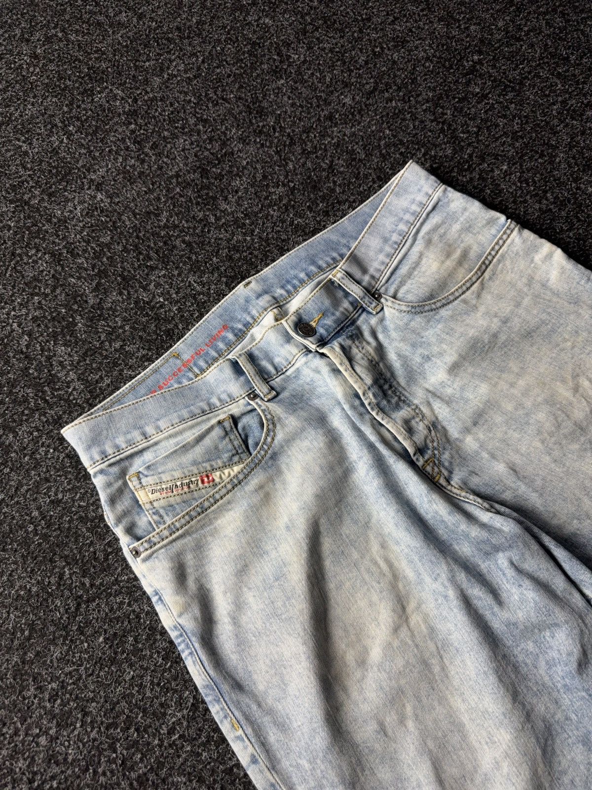 Diesel × Vintage Diesel Jeans Light Wash Y2K Style For Successful Living Size US 32 / EU 48 - 6 Thumbnail