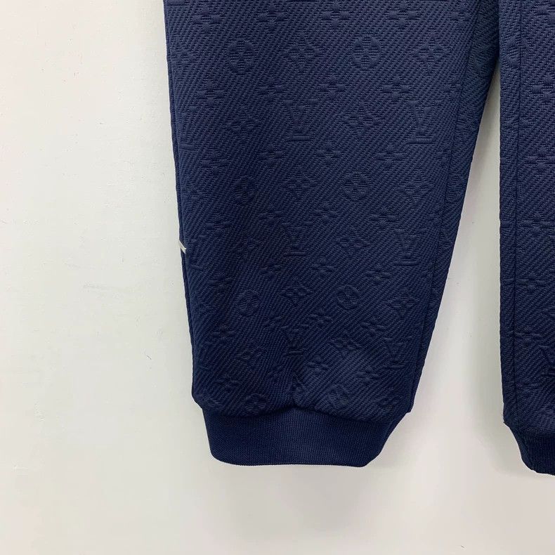 Louis Vuitton Louis Vuitton size xs Navy logo embossed full-print drawstr Size US 28 / EU 44 - 5 Thumbnail