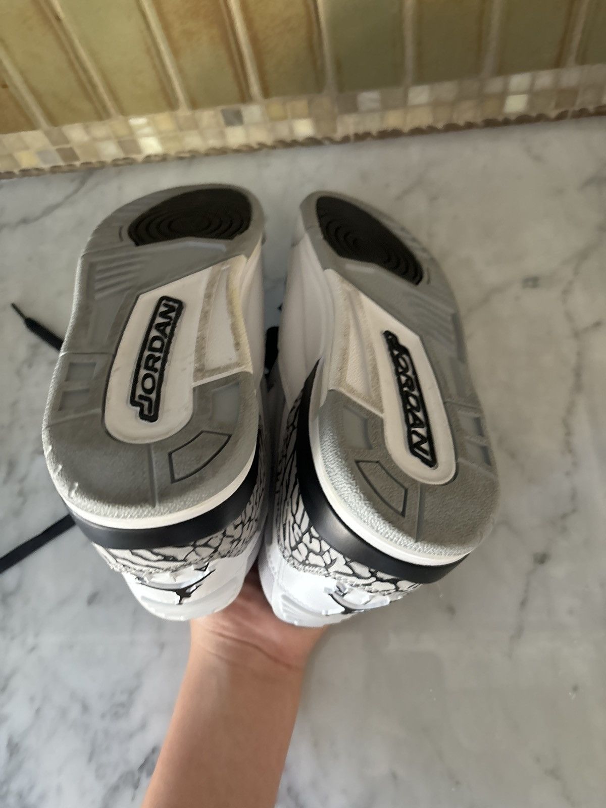 Jordan Brand Jordan Legacy 312 Low White Smoke Grey (Gs) 5.5y used Size US 5.5 / EU 38 - 5 Thumbnail