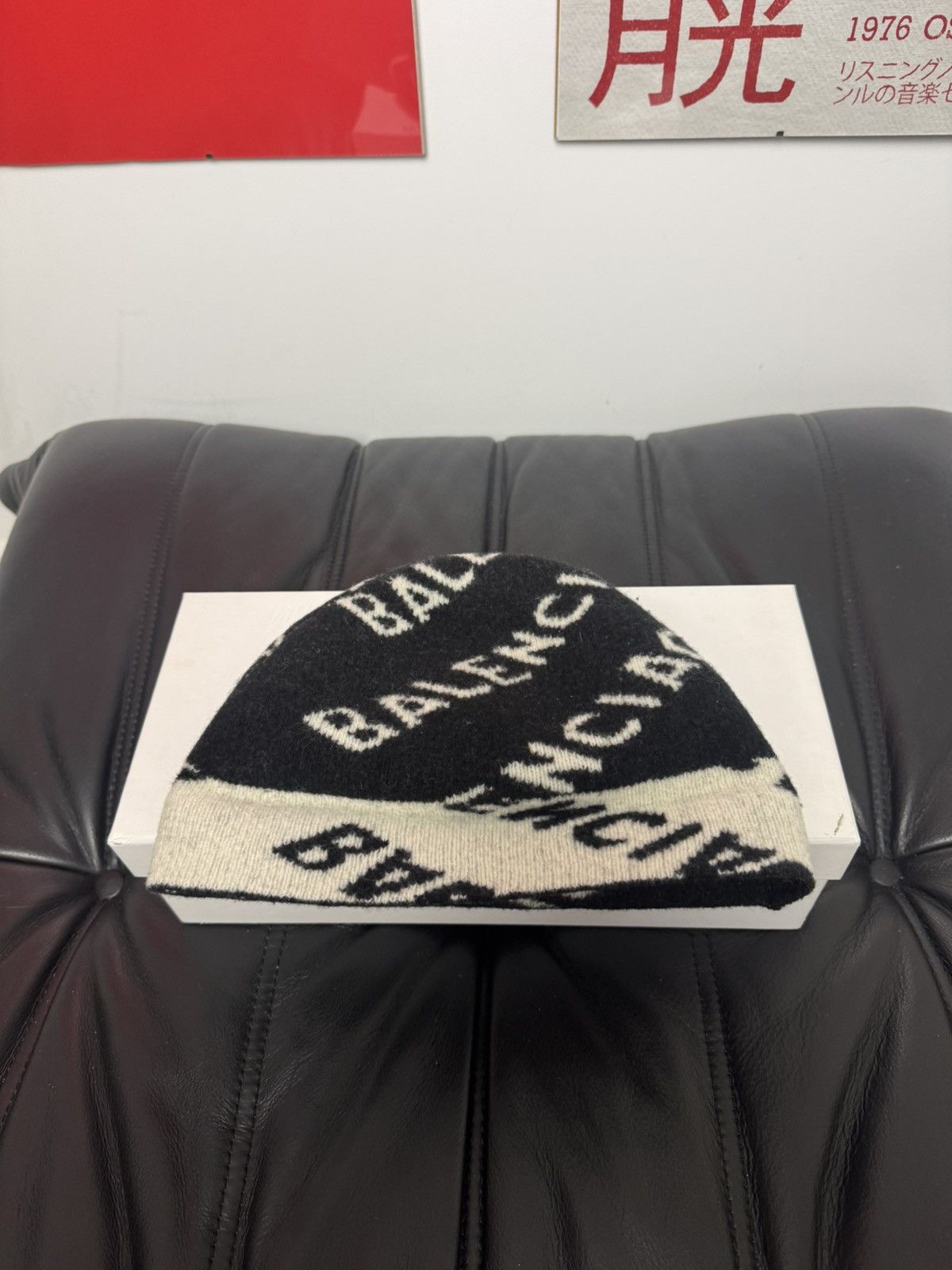Balenciaga Balenciaga Logo Beanie Designer Black White Luxury Hat Wool Size ONE SIZE - 1 Thumbnail
