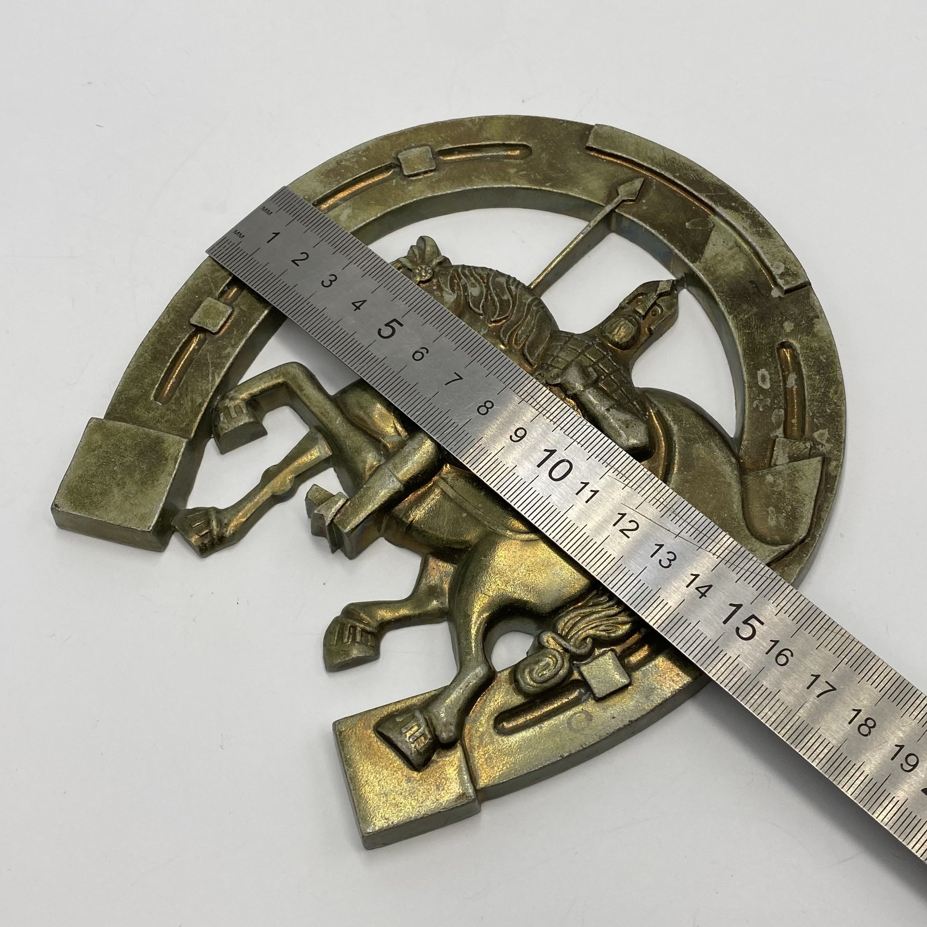 Vintage Vintage Soviet Metal Horseshoe Wall Plaque Warrior Knight Size ONE SIZE - 5 Thumbnail