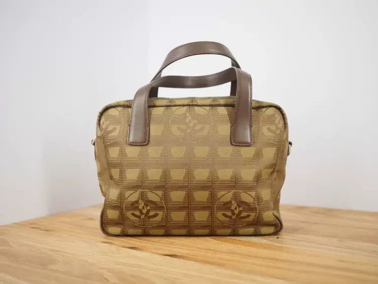 Vintage Vintage Chanel Choco Bar Travel Bag-2505 Size ONE SIZE - 3 Thumbnail