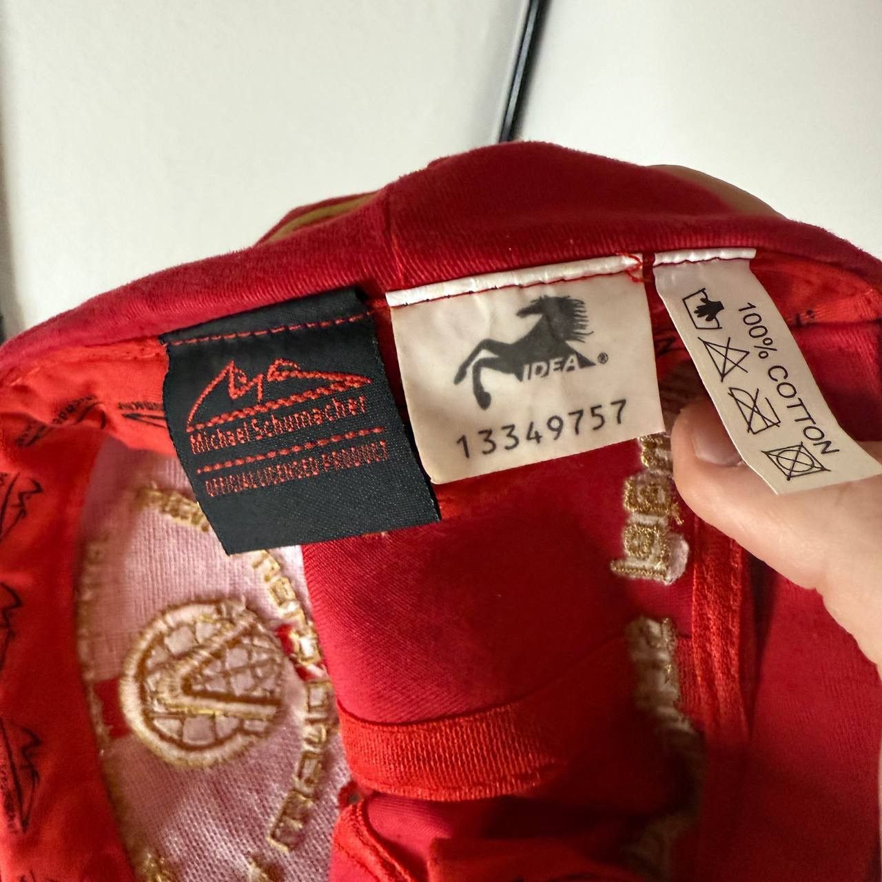 Formula 1 Vintage Formula 1 Michael Shumacher Idea Cap Six Times Size ONE SIZE - 6 Thumbnail