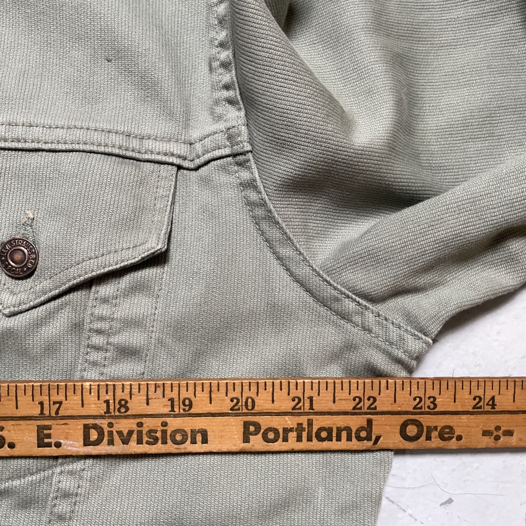 Levi's VINTAGE Levi's 941B Trucker Jacket M USA Pique Green 60s 90s LVC Workwear Ranch Western USA Mens/Womens Unisex Adults Jacket Size US M / EU 48-50 / 2 - 3 Thumbnail