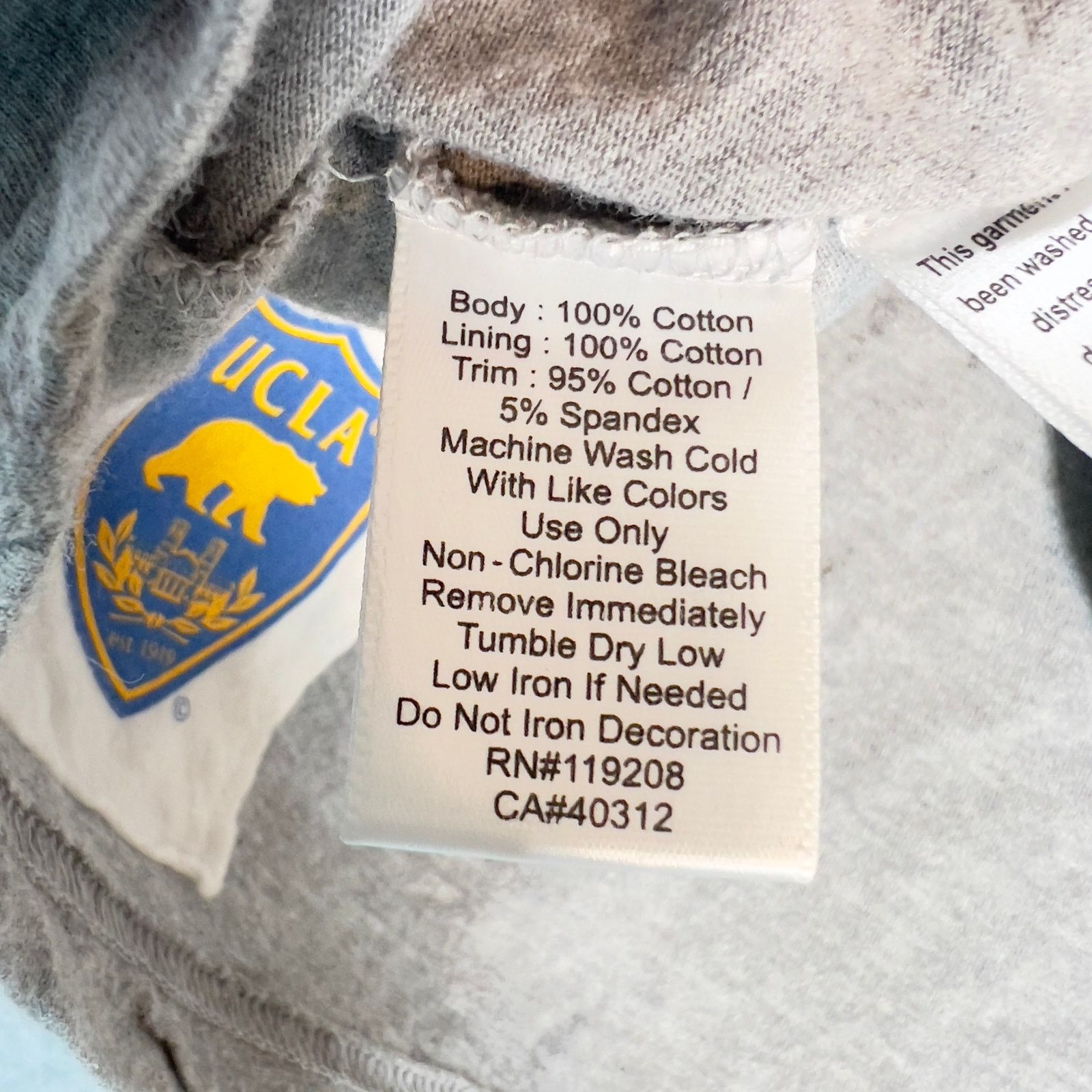 Mitchell & Ness Mitchell & Ness UCLA Bruins T-Shirt RARE "3rd Proto 9-10-10" Size L / US 10 / IT 46 - 7 Thumbnail