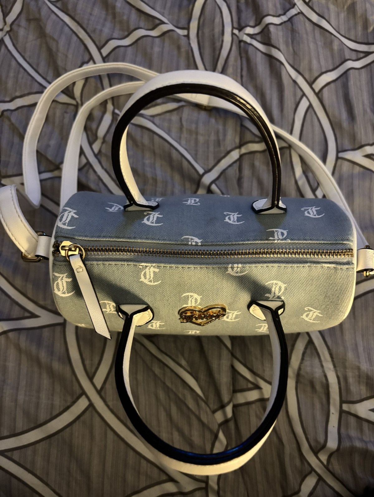 Juicy Couture Stylish Blue and White Handbag Size ONE SIZE - 3 Thumbnail