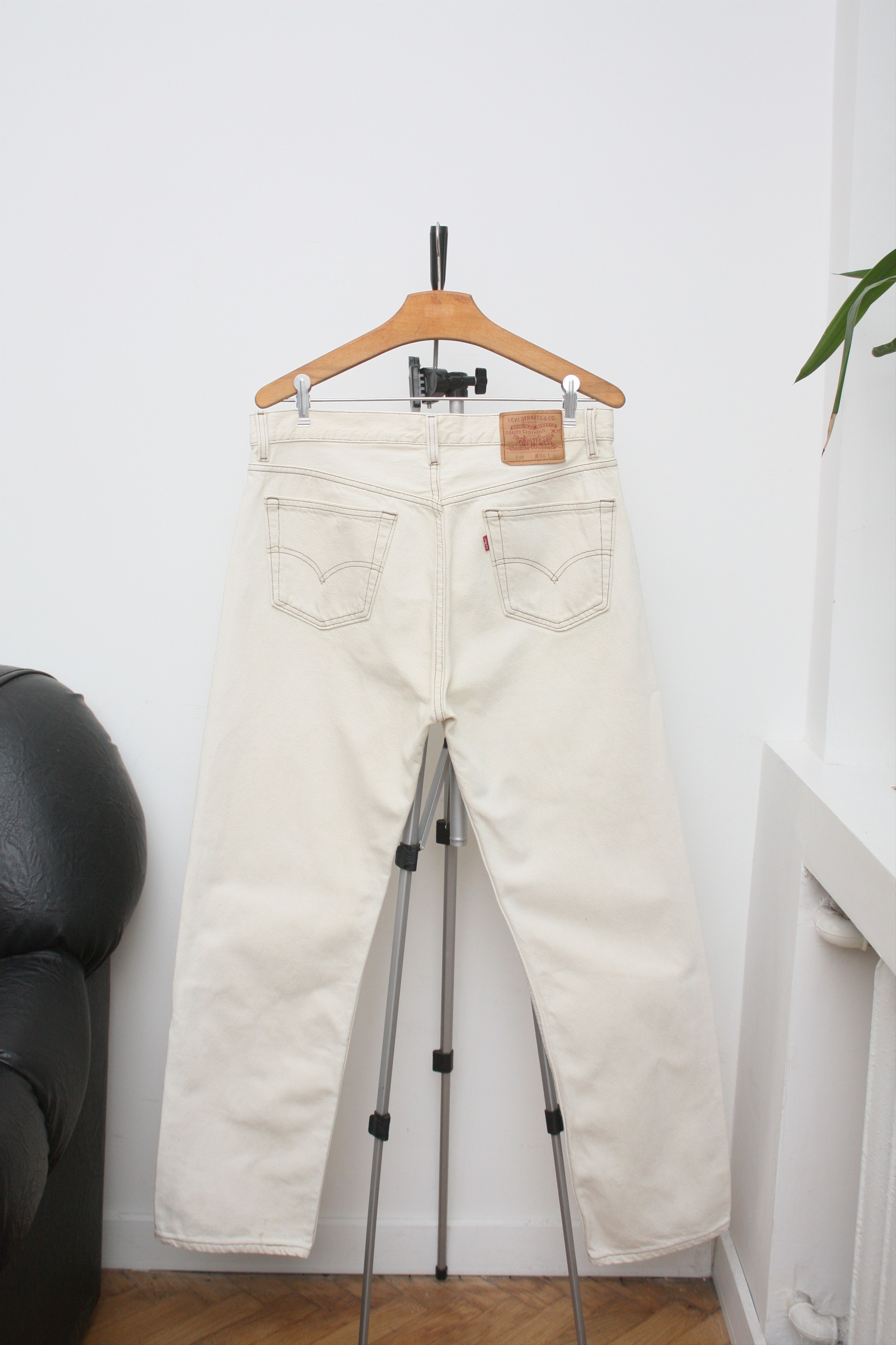 Levi's Vintage Clothing Levi's 501 Vintage Cream Denim Jeans W36L30 Made In USA Size US 36 / EU 52 - 2 Thumbnail
