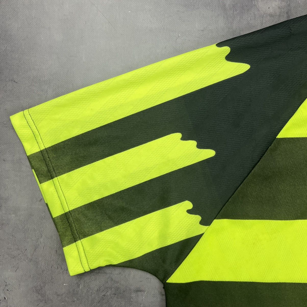 Umbro Rare! Celtic 1996/97 Umbro Soccer Jersey Shirt Vintage Size US XL / EU 56 / 4 - 16 Thumbnail
