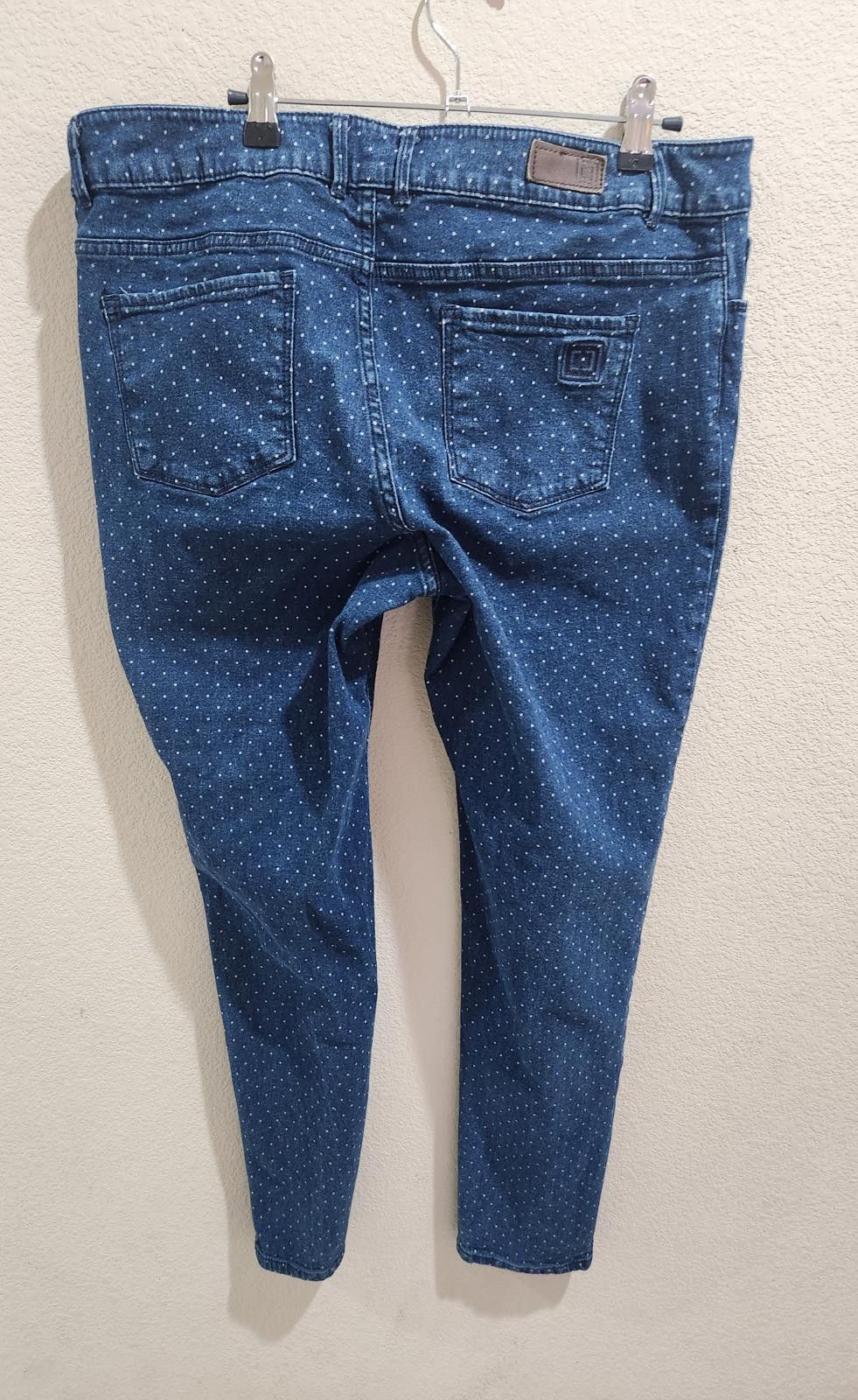 Other Liz Claiborne Women's whit Polka Dot Denim Jeans size 14 Size 36" / US 14 / IT 50 - 8 Thumbnail