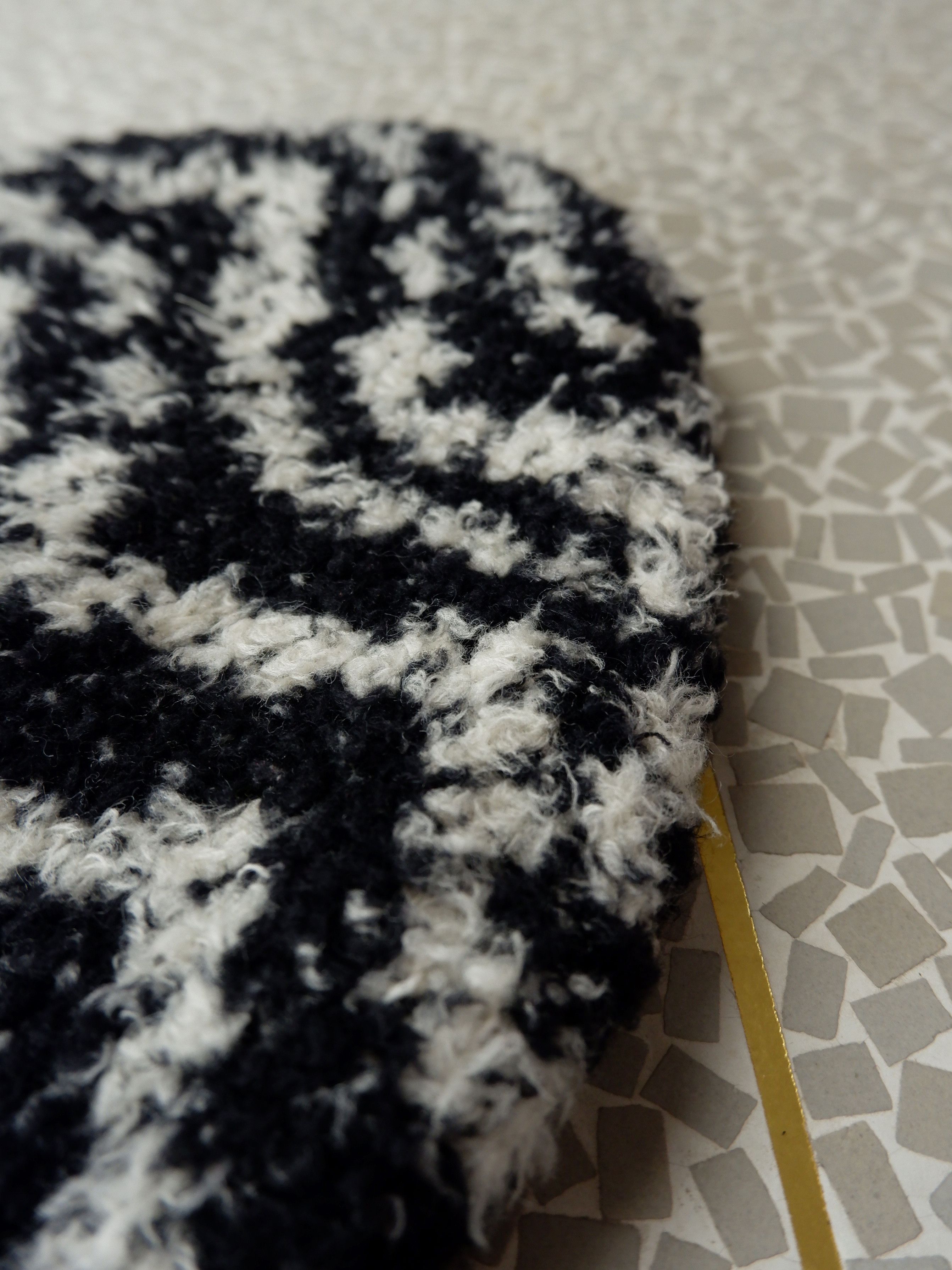 Kris Van Assche Last drop! Kris van Assche wool chevron beanie AW14 Size ONE SIZE - 4 Thumbnail