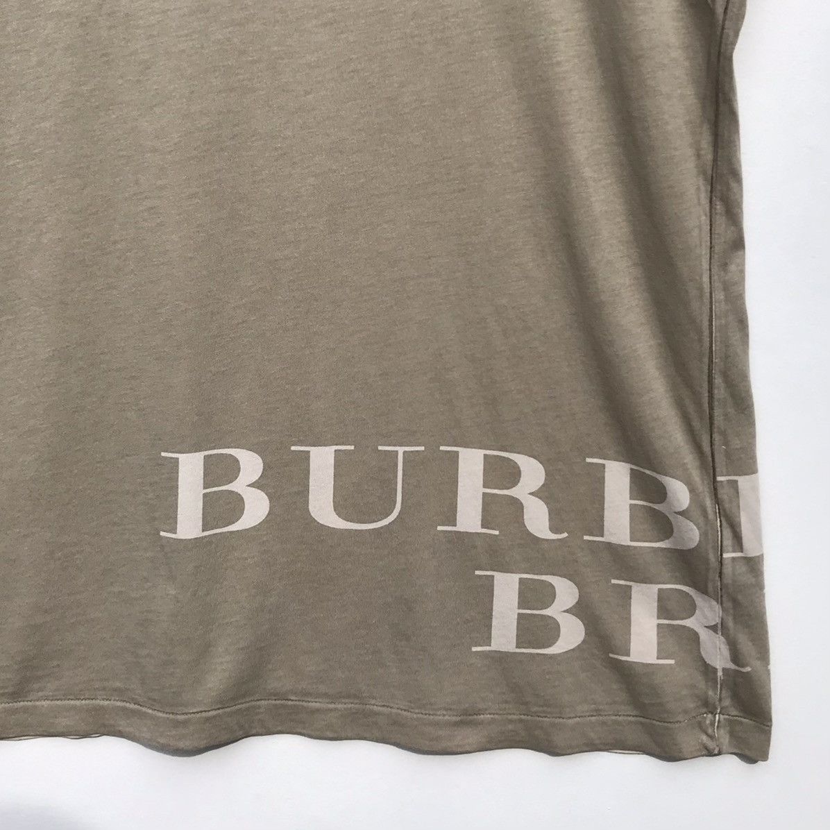 Burberry Burberry Brit Tee Spellout Burberry Brit Luxury Size US L / EU 52-54 / 3 - 9 Thumbnail