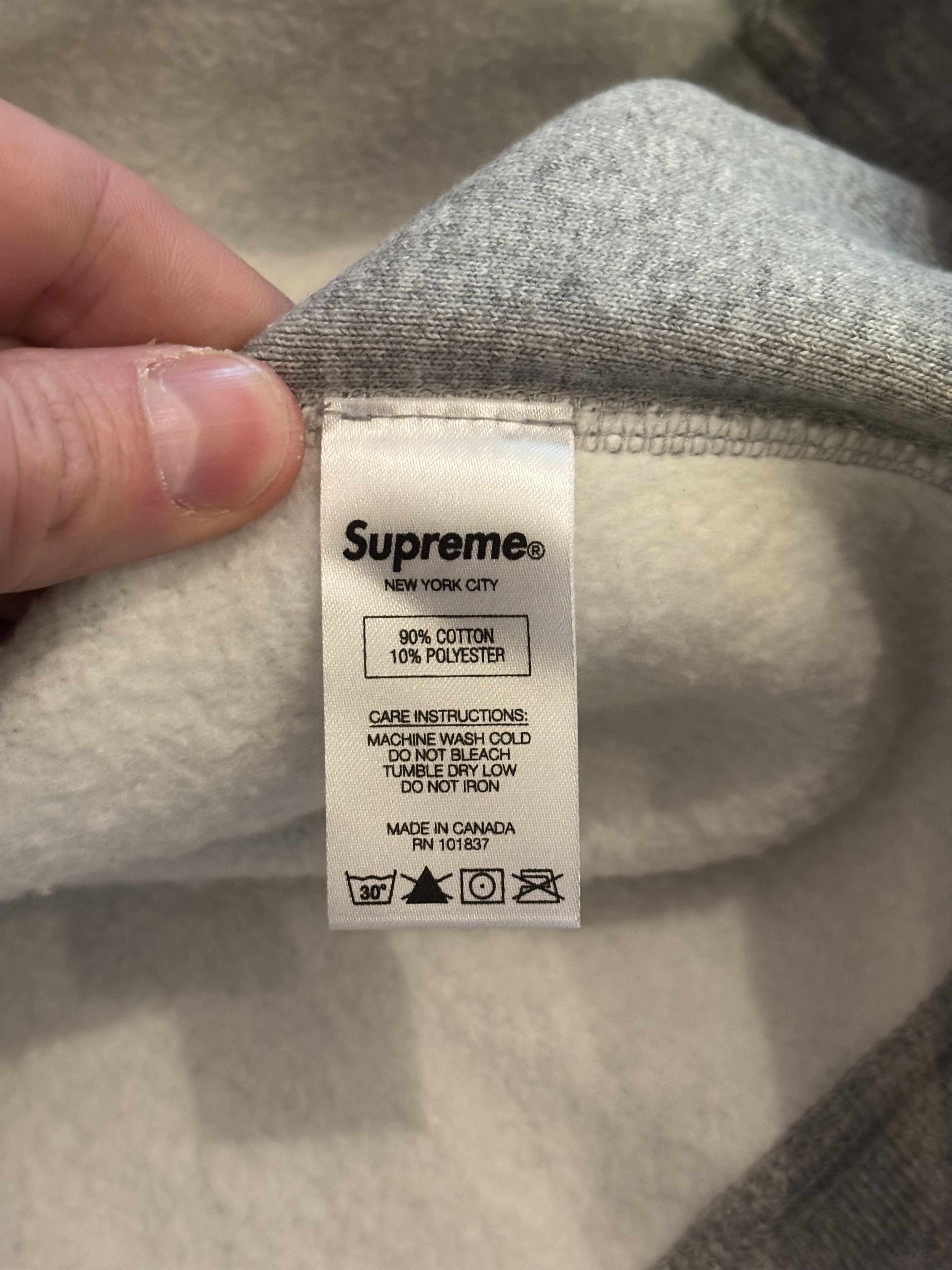 Supreme Sweat à capuche Supreme gris logo orange en tbe Size US L / EU 52-54 / 3 - 12 Thumbnail