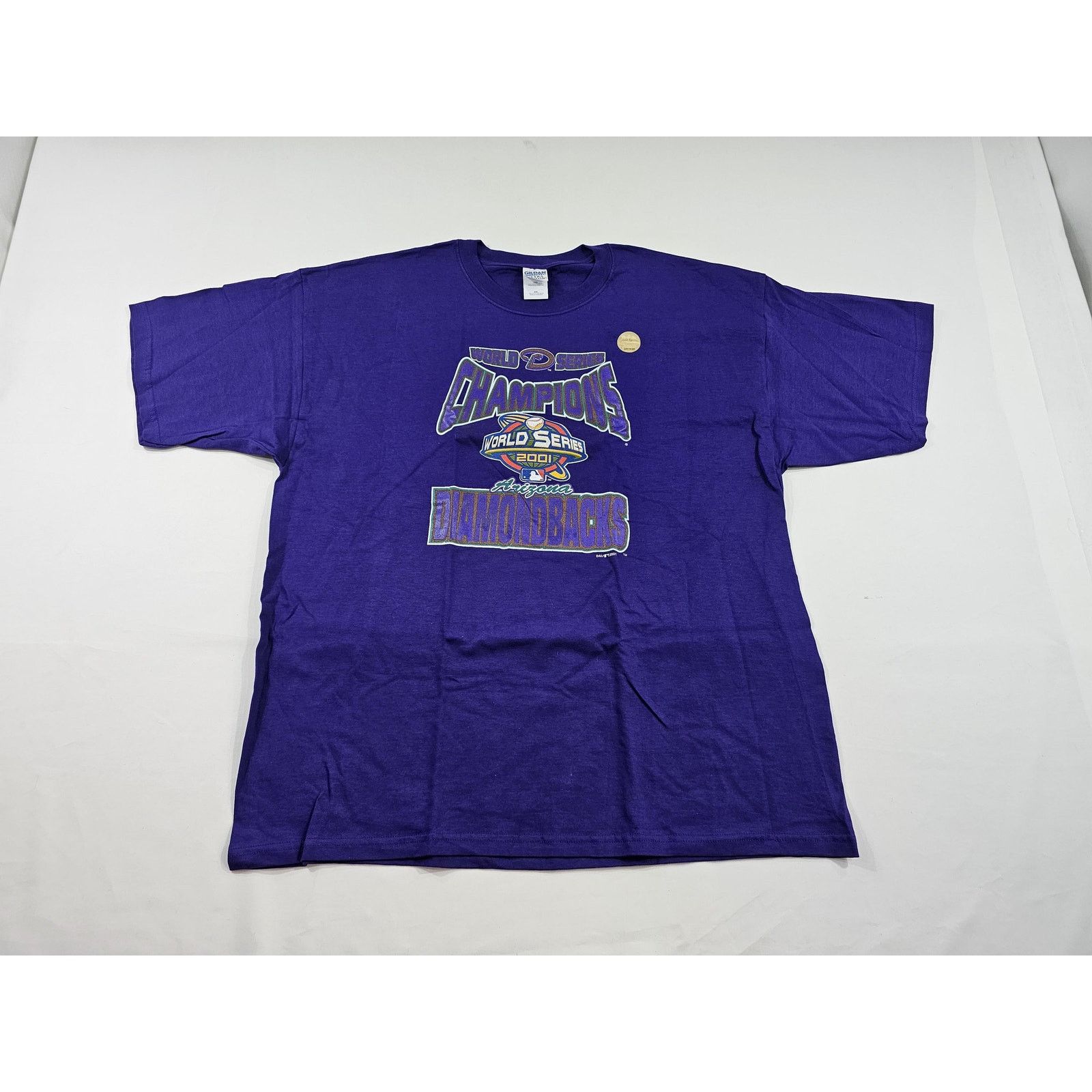 Gildan Arizona Diamondbacks World Series Champions 2001 T-Shirt 2XL Size US XXL / EU 58 / 5 - 1 Thumbnail