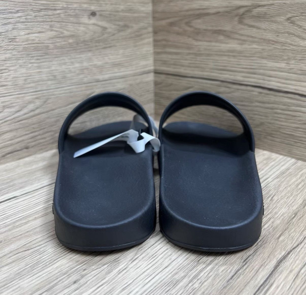 Givenchy Givenchy Black Printed Logo One-Strap Slippers J41 Size US 5 / IT 35 - 4 Thumbnail